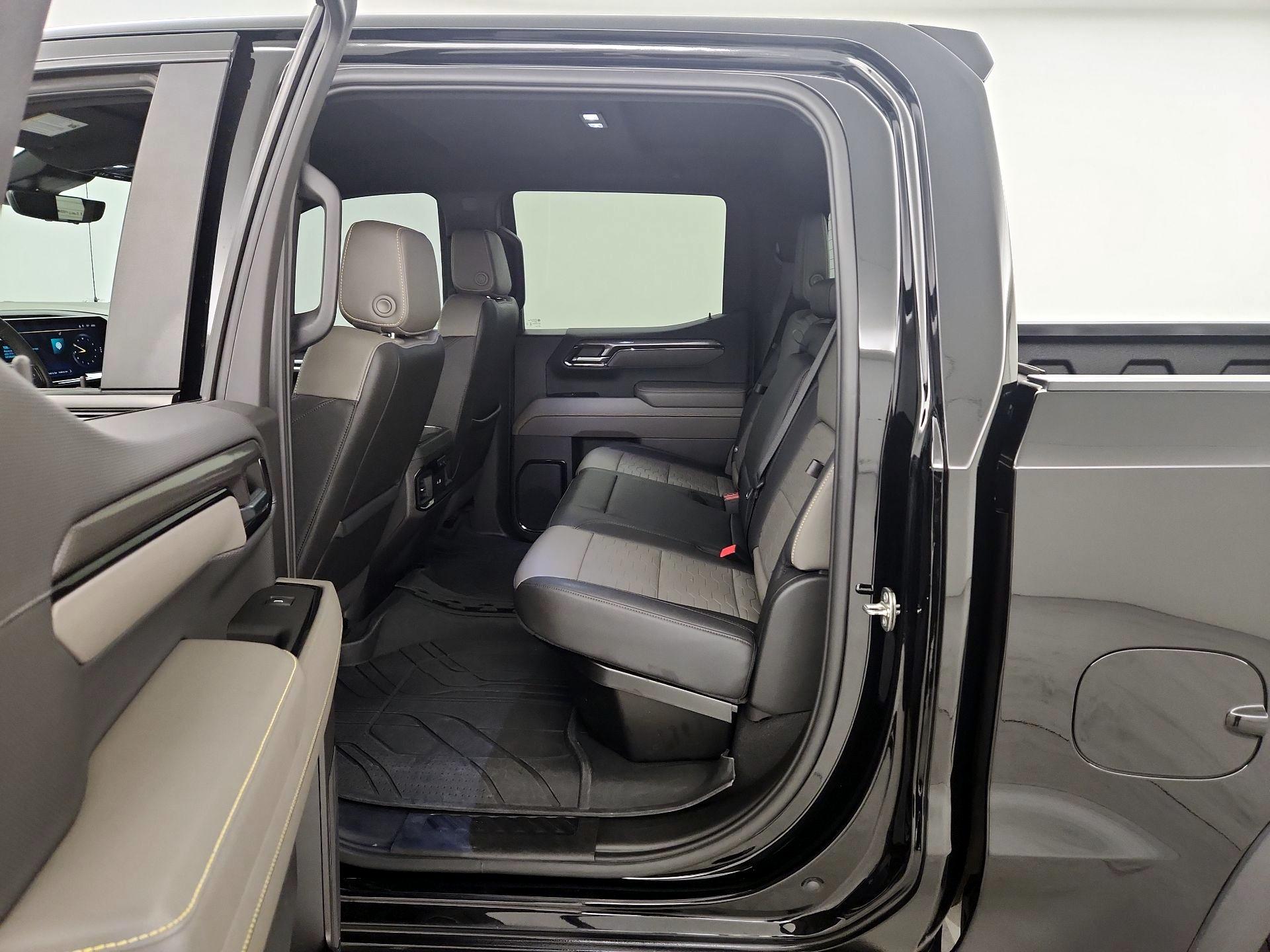 Thumbnail: 2024 Chevrolet Silverado 1500 - 19