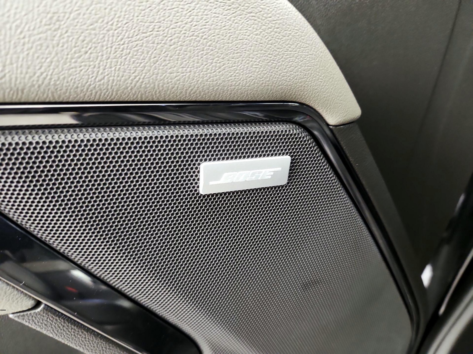 2024 Chevrolet Silverado 1500 ZR2 - Photo 23