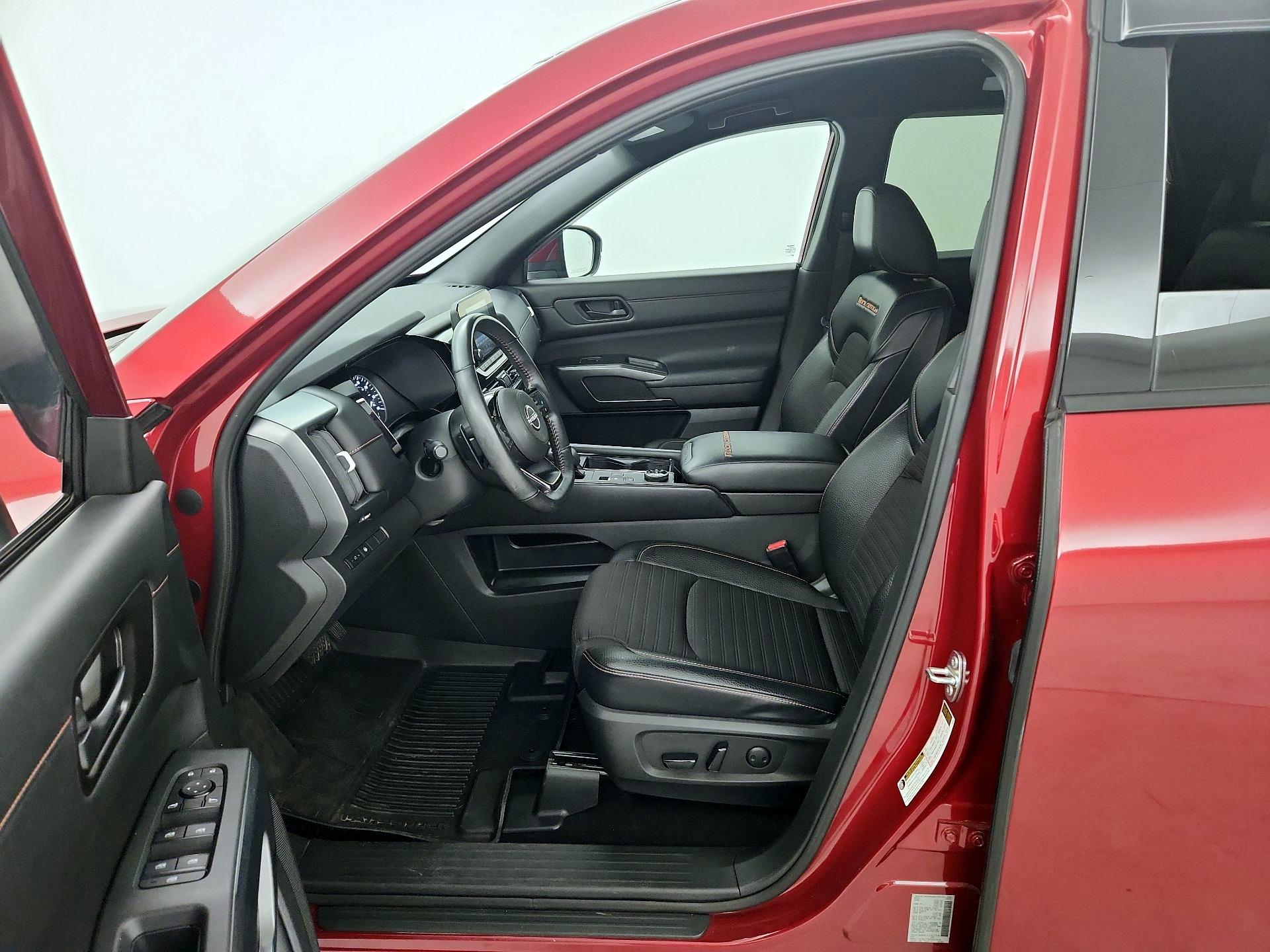 Thumbnail: 2023 Nissan Pathfinder - 11