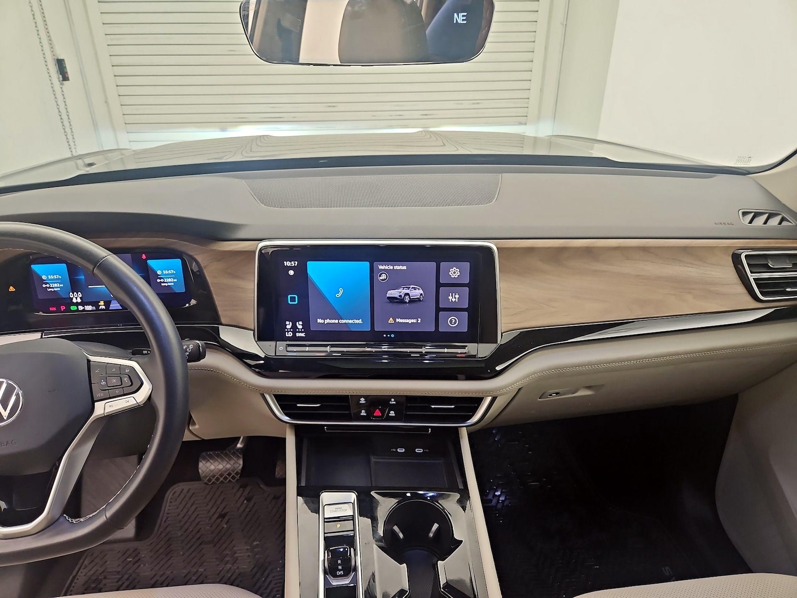 2024 Volkswagen Atlas SE w/Tech - Photo 10
