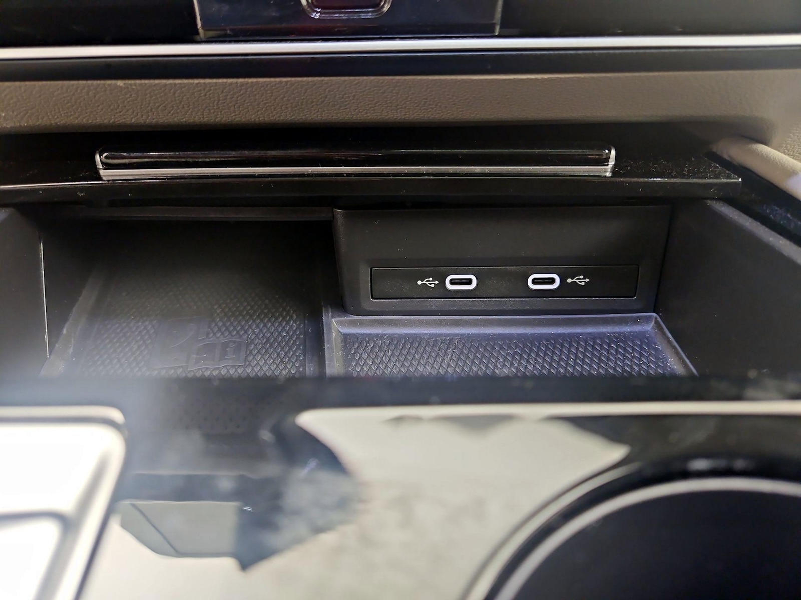 2024 Volkswagen Atlas SE w/Tech - Photo 19