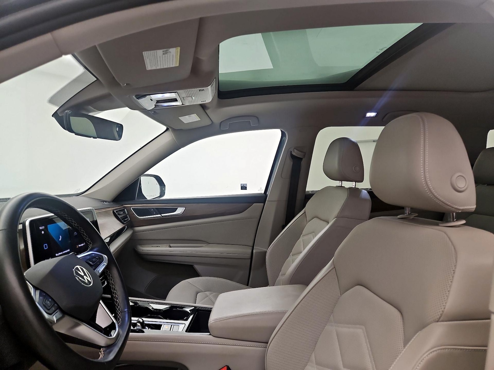2024 Volkswagen Atlas SE w/Tech - Photo 20