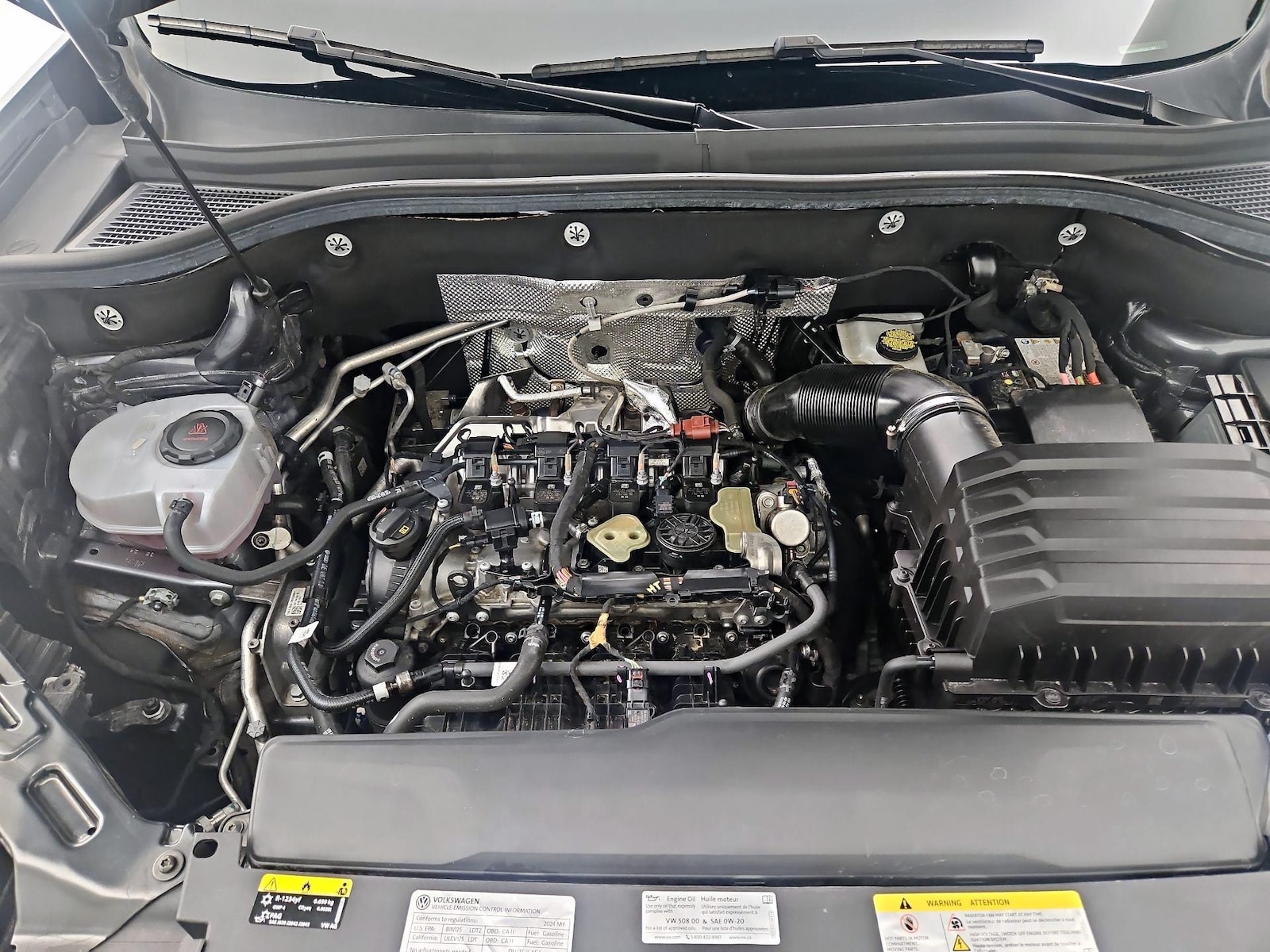 2024 Volkswagen Atlas SE w/Tech - Photo 24