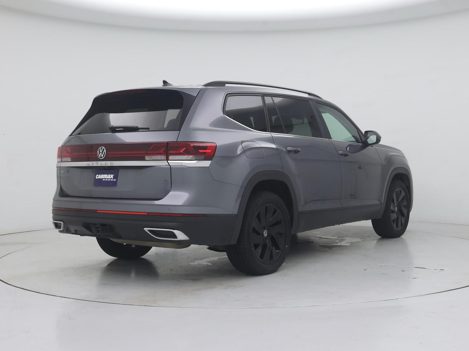 2024 Volkswagen Atlas SE w/Tech - Photo 9