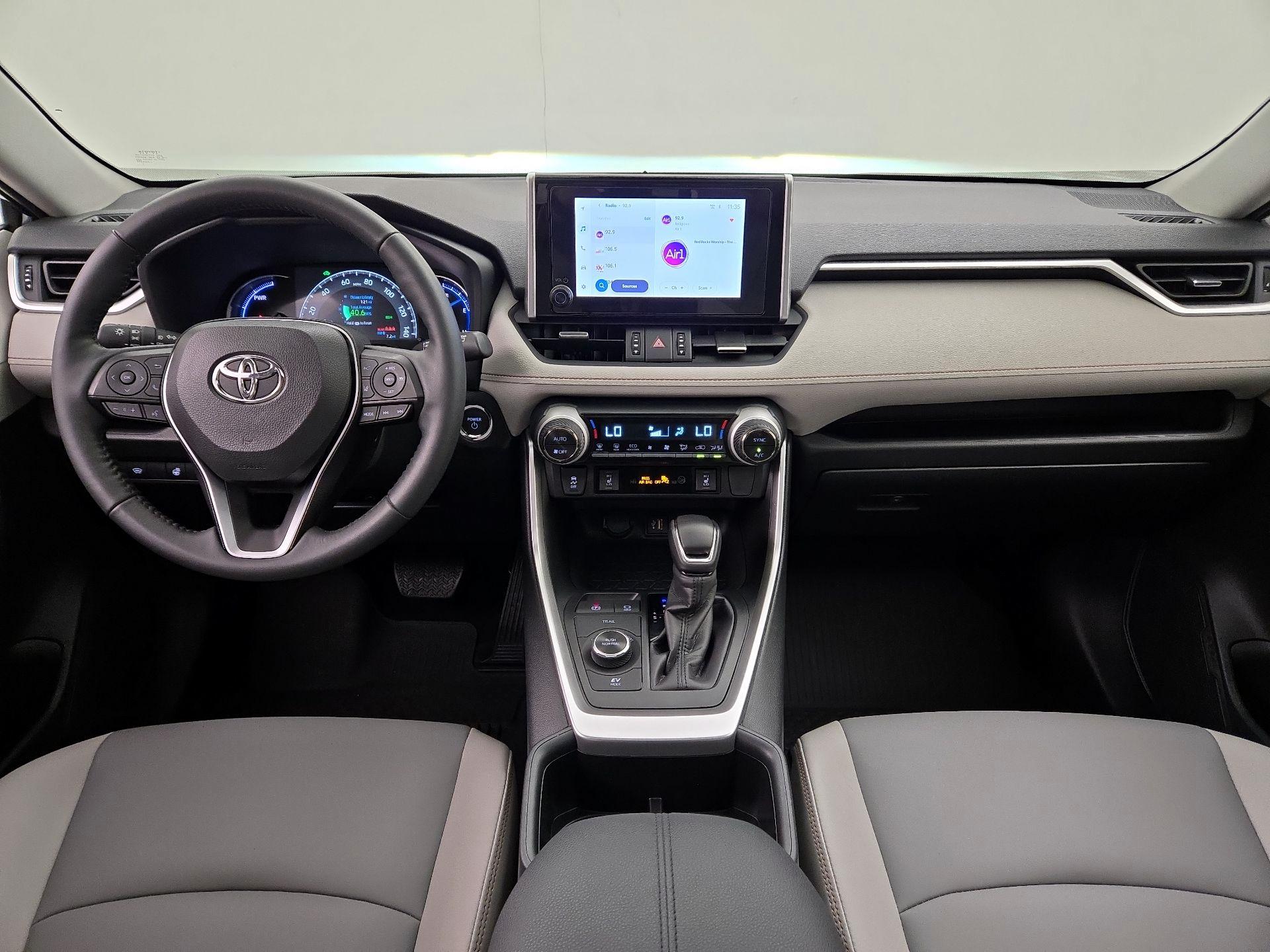 Thumbnail: 2025 Toyota RAV4 - 9