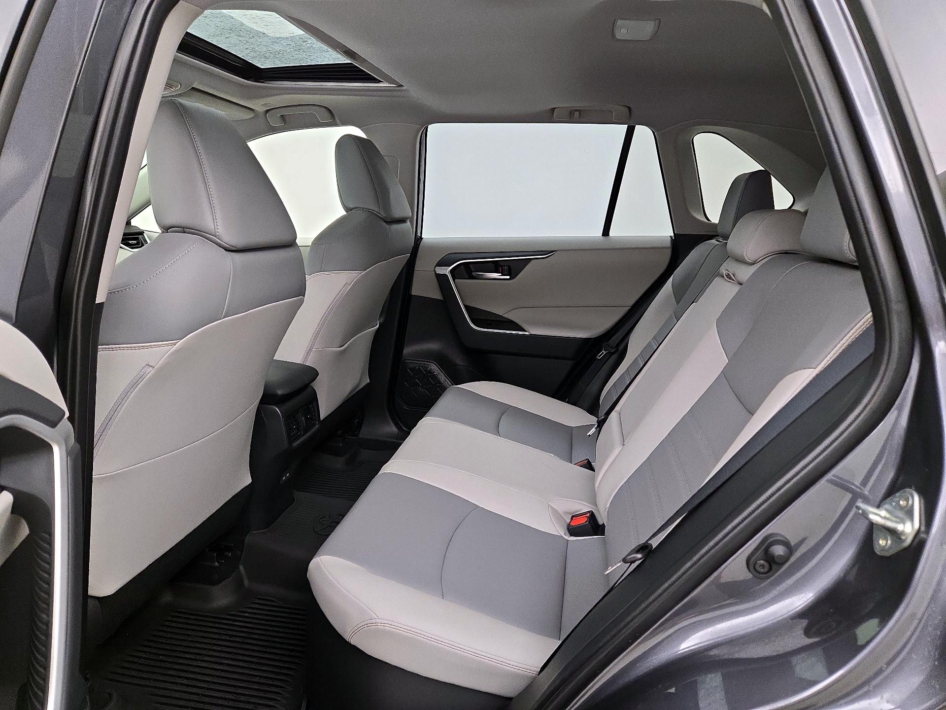 Thumbnail: 2025 Toyota RAV4 - 20