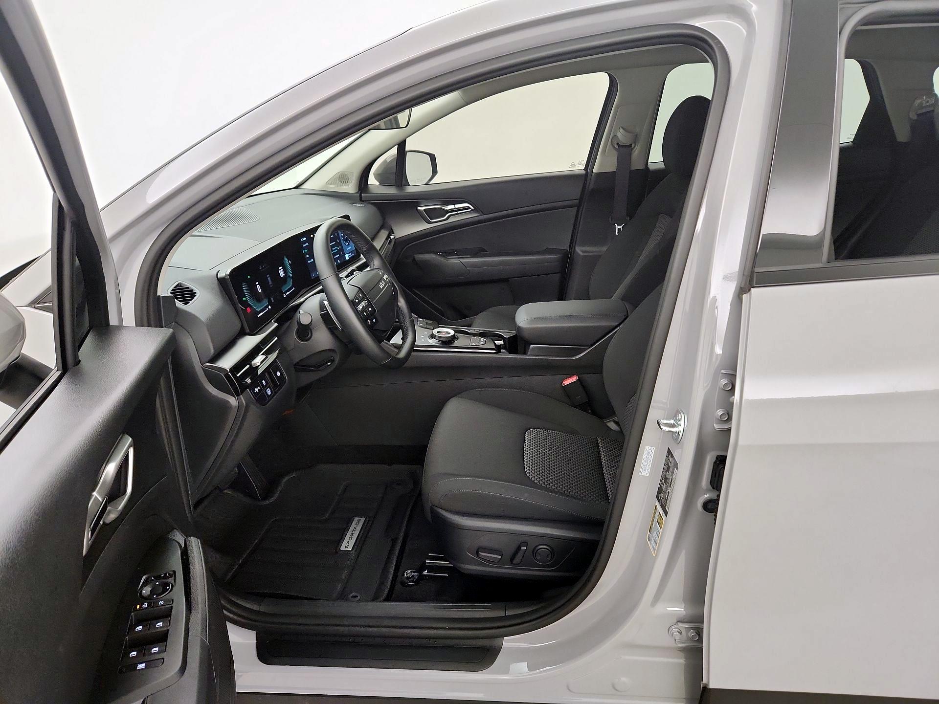 Thumbnail: 2026 Kia Sportage - 11