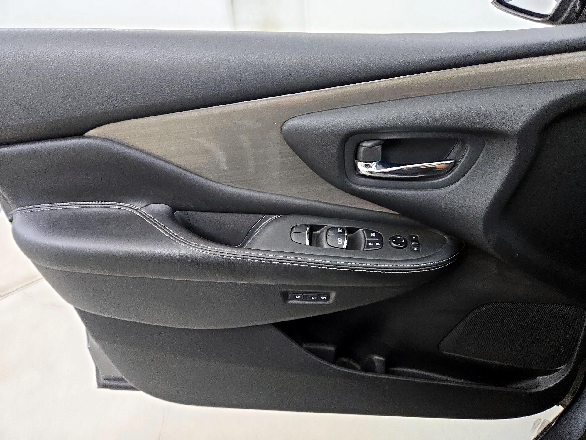 Thumbnail: 2015 Nissan Murano - 12