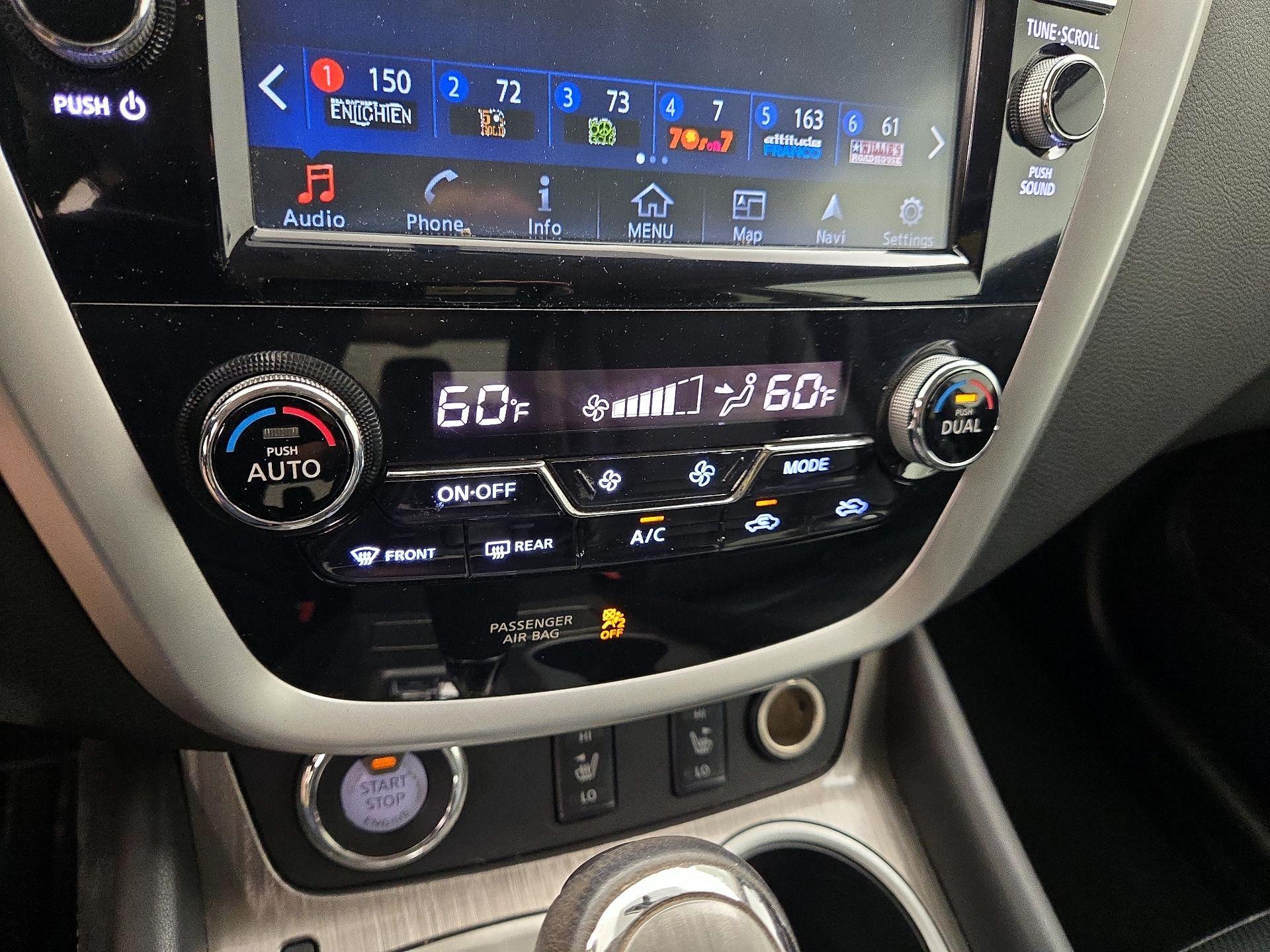 Thumbnail: 2015 Nissan Murano - 17