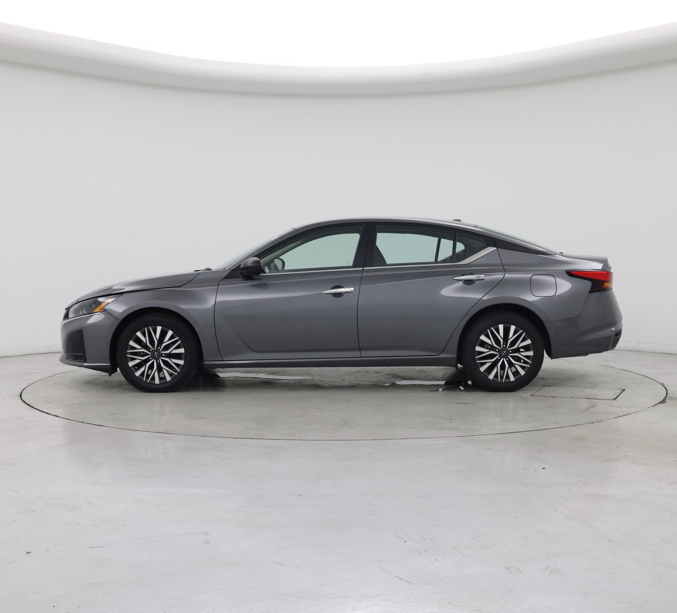 Thumbnail: 2024 Nissan Altima - 3