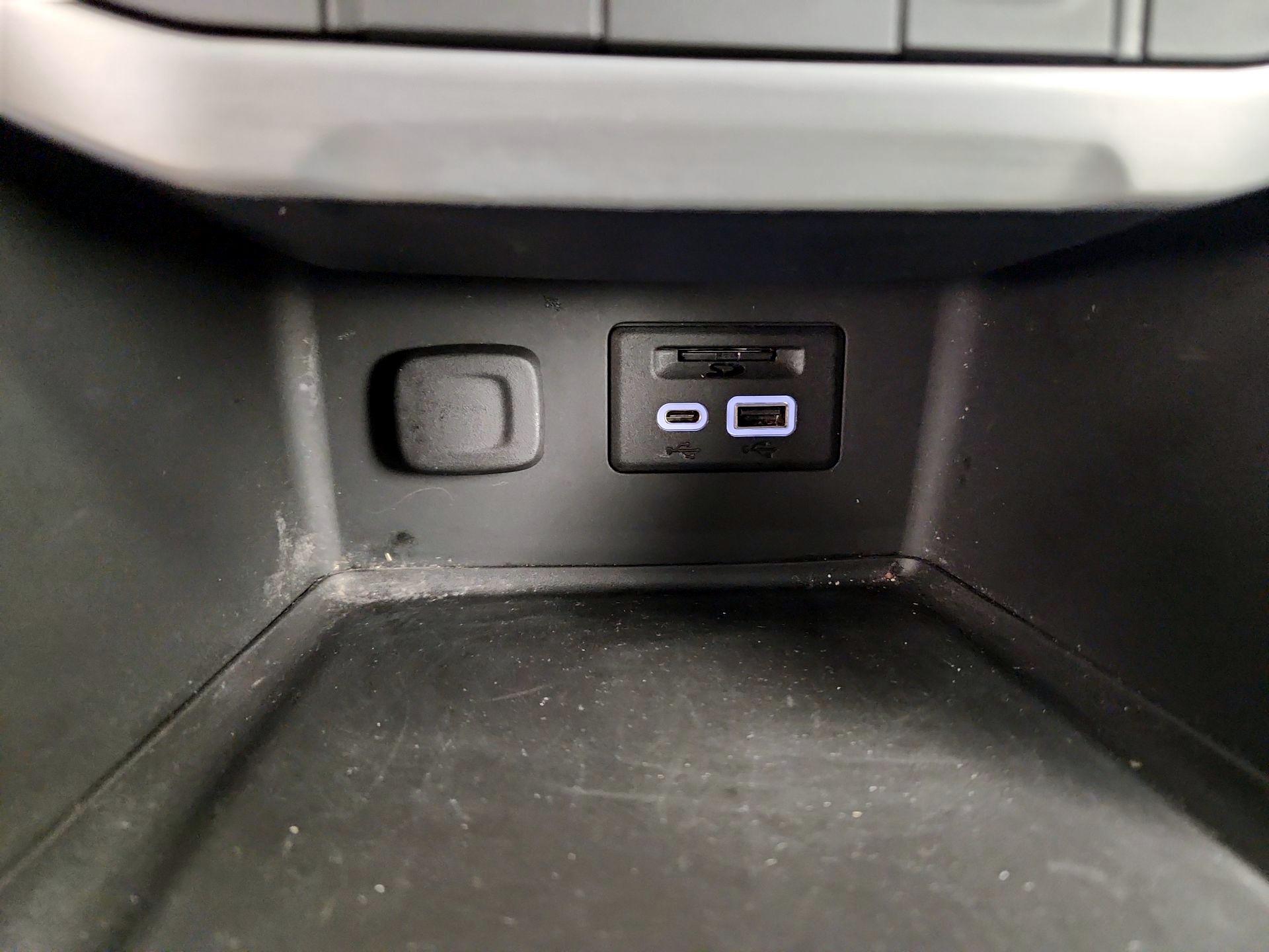 Thumbnail: 2023 GMC Acadia - 19