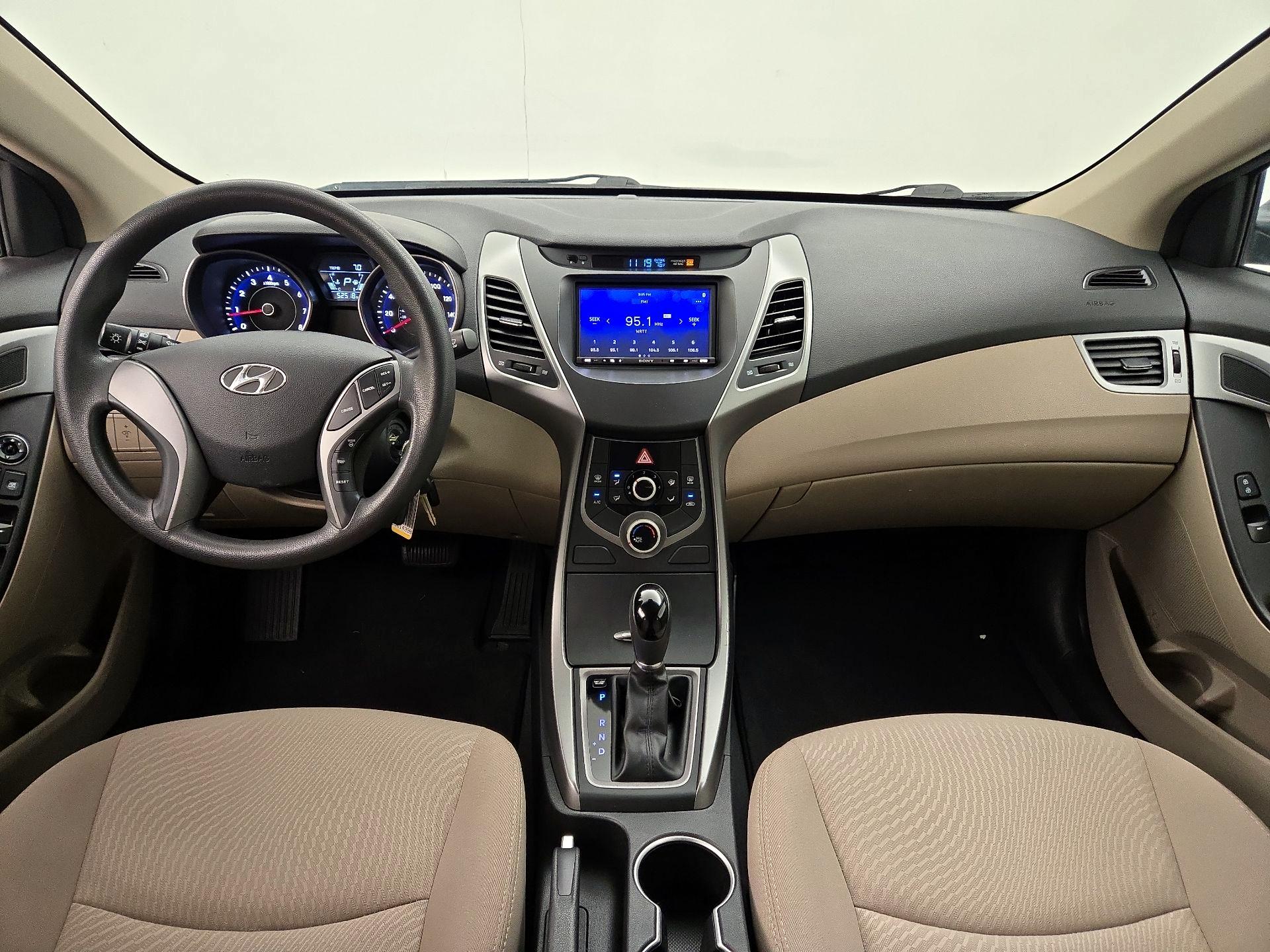 Thumbnail: 2015 Hyundai Elantra - 9