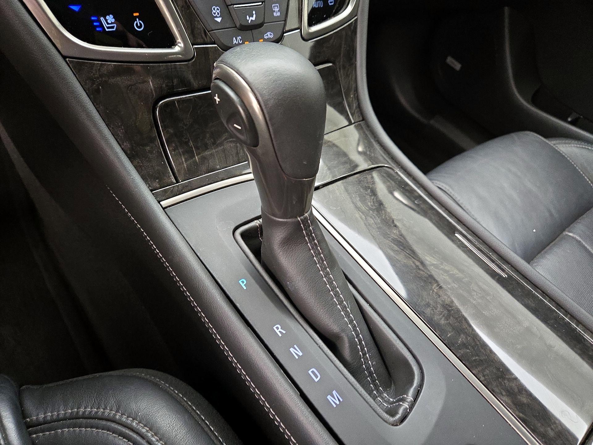 Thumbnail: 2014 Buick LaCrosse - 17