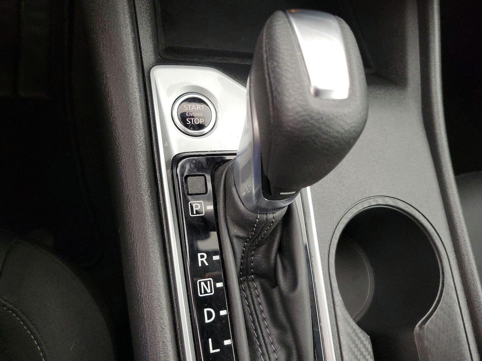 2025 Nissan Altima SV - Photo 16