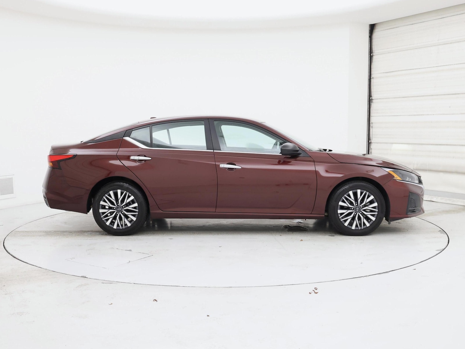 2025 Nissan Altima SV - Photo 8