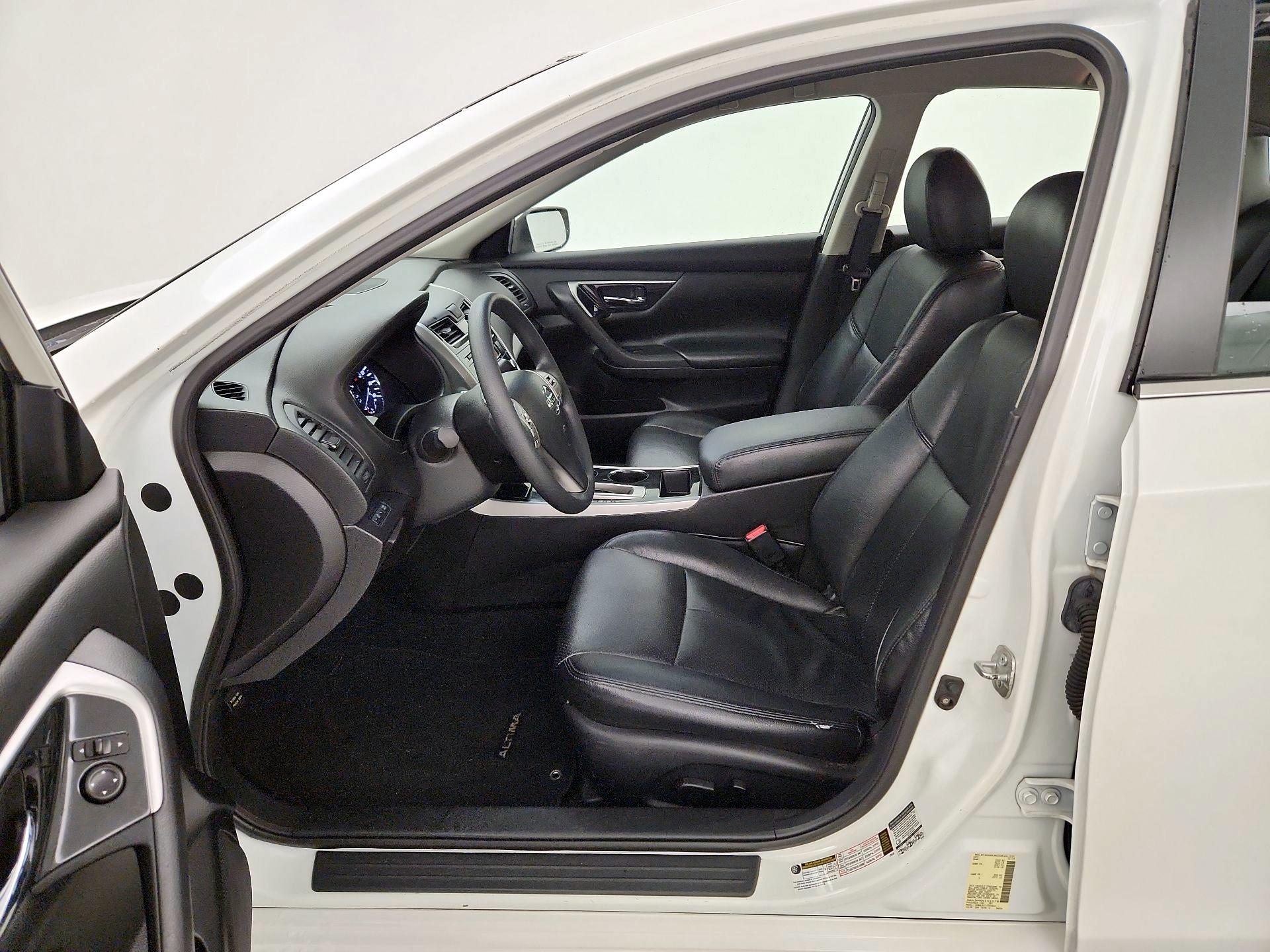 Thumbnail: 2014 Nissan Altima - 11