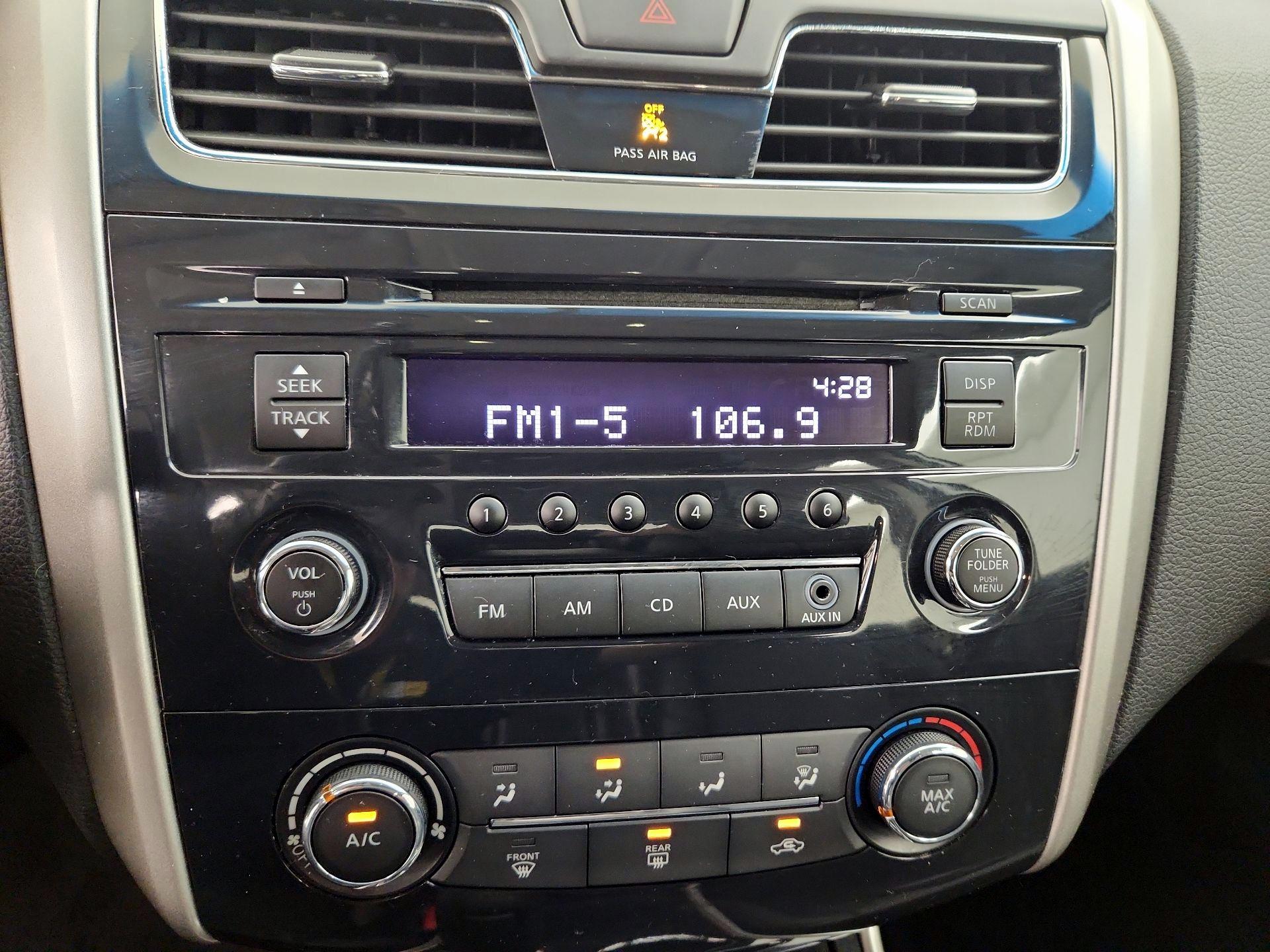 Thumbnail: 2014 Nissan Altima - 14