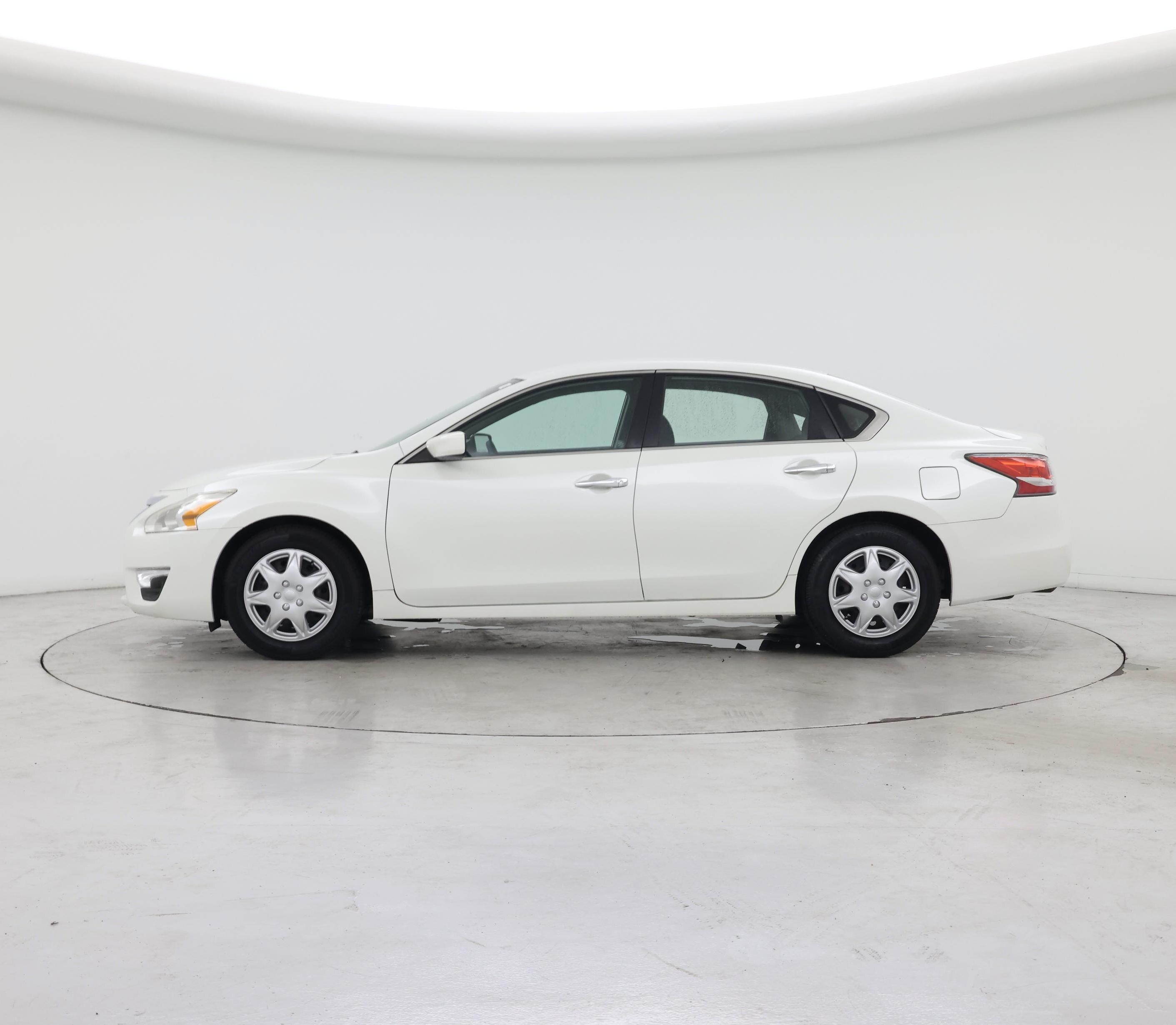 Thumbnail: 2014 Nissan Altima - 3