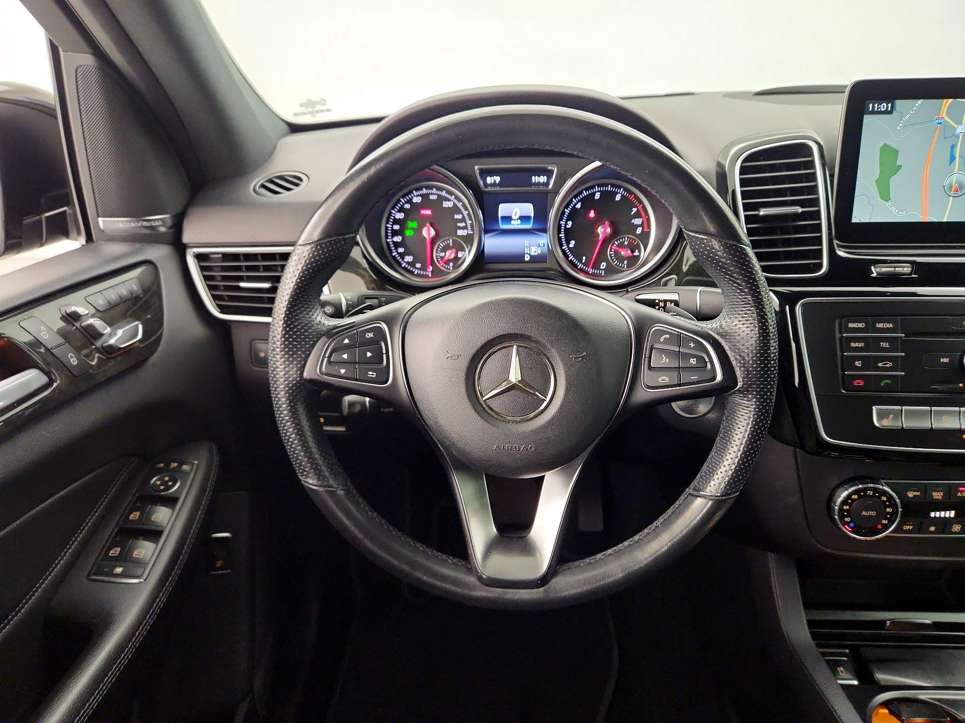 Thumbnail: 2017 Mercedes-Benz GLE - 10