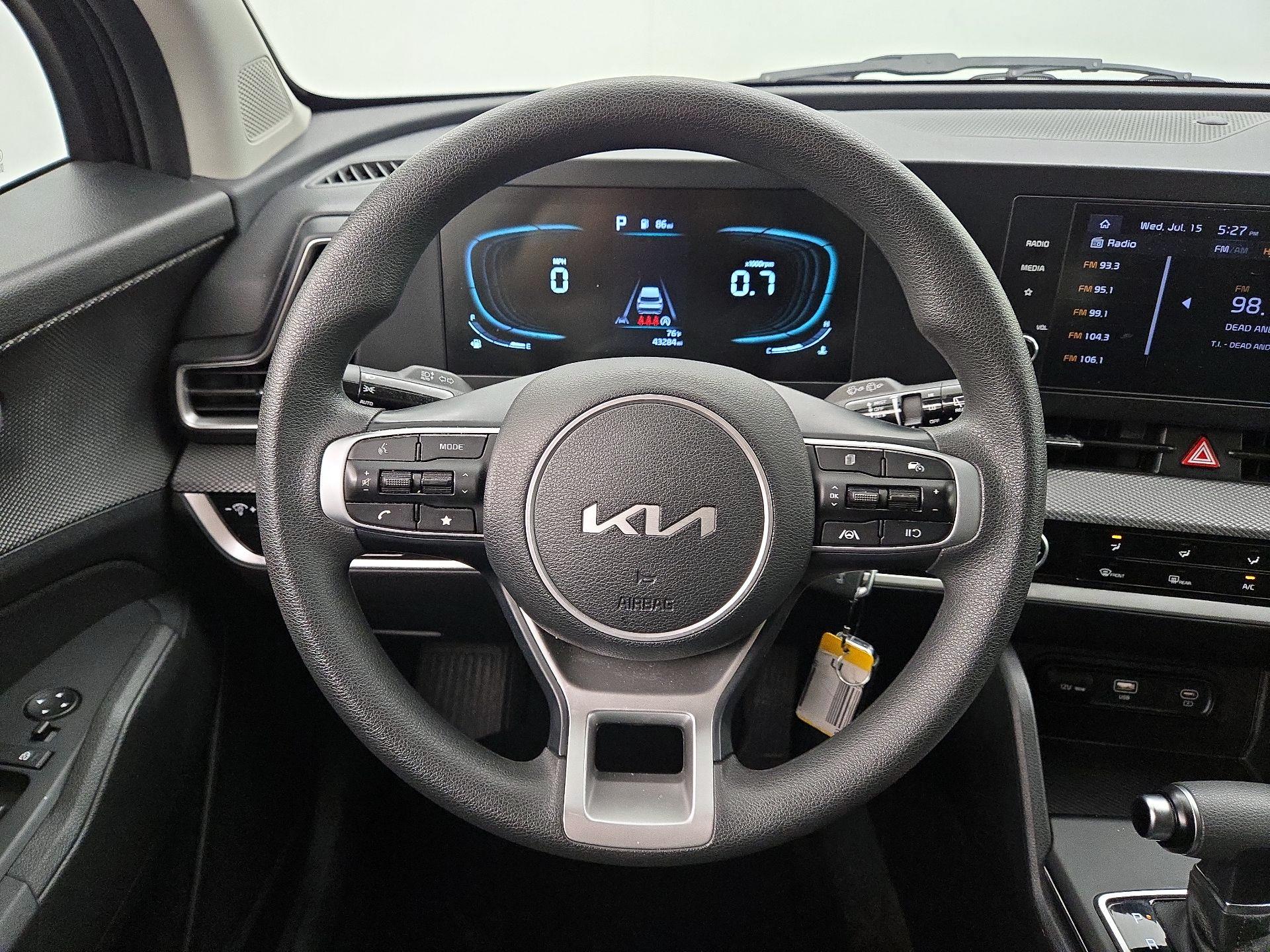Thumbnail: 2023 Kia Sportage - 10