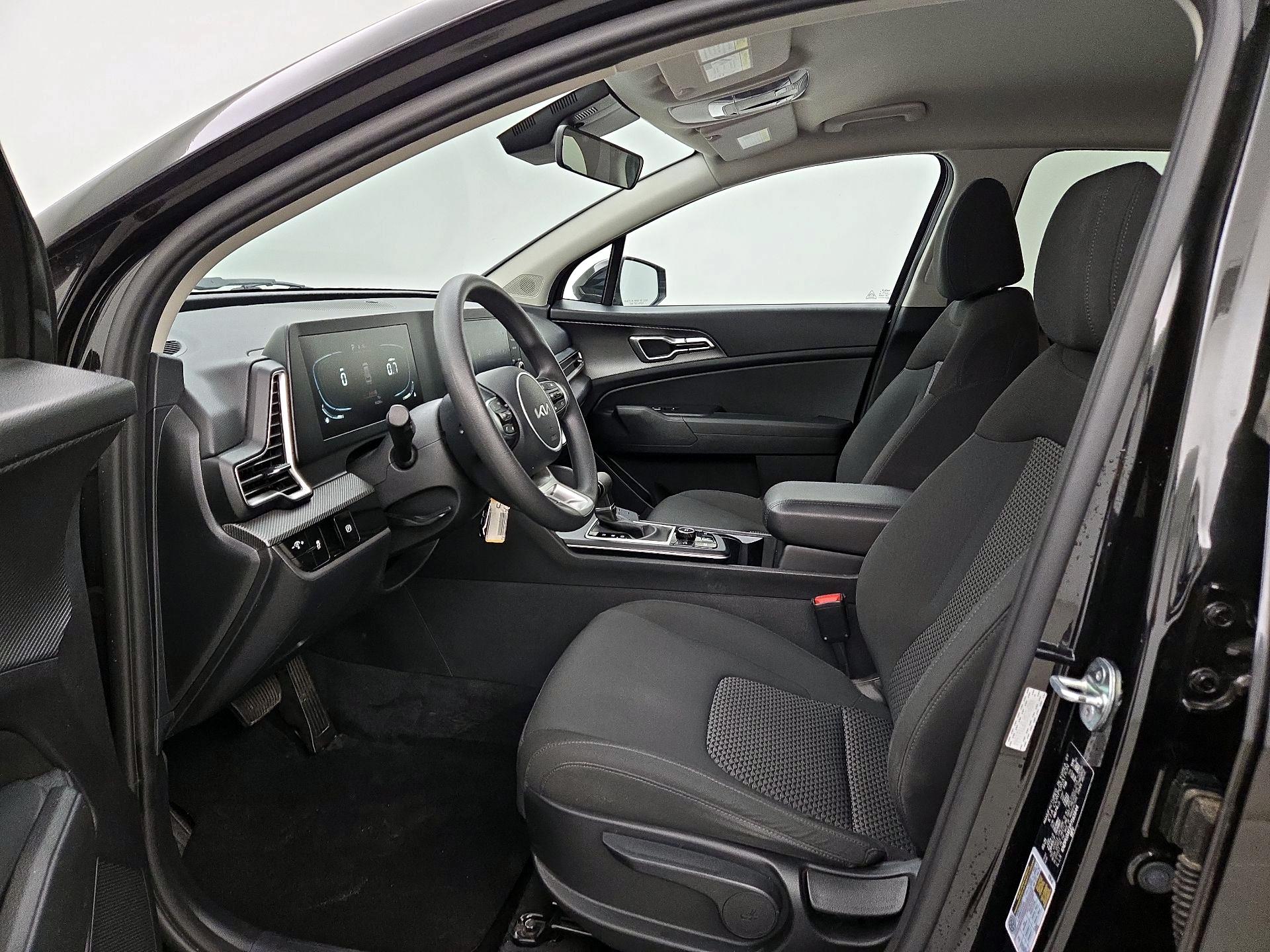 Thumbnail: 2023 Kia Sportage - 11