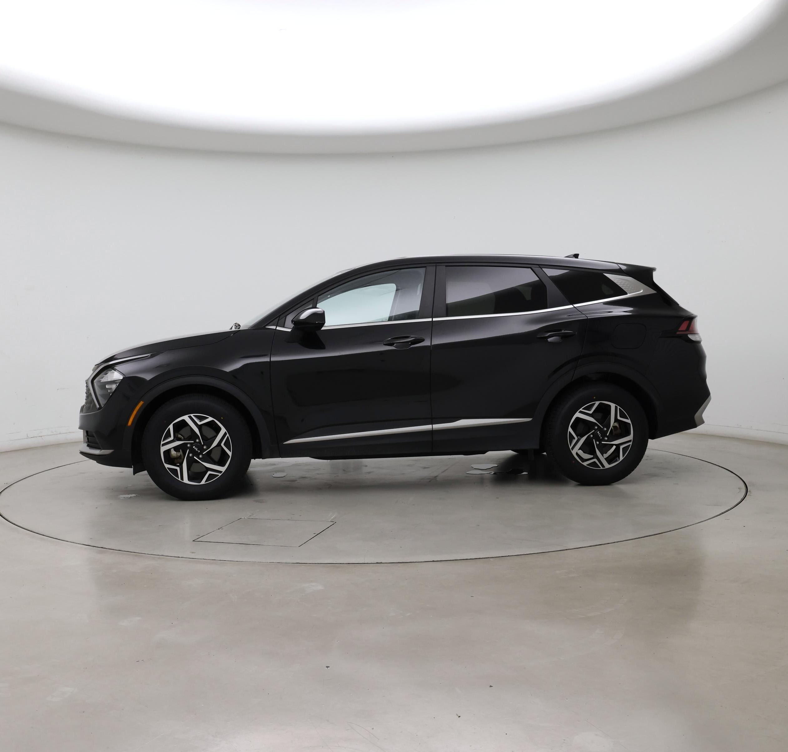 Thumbnail: 2023 Kia Sportage - 3