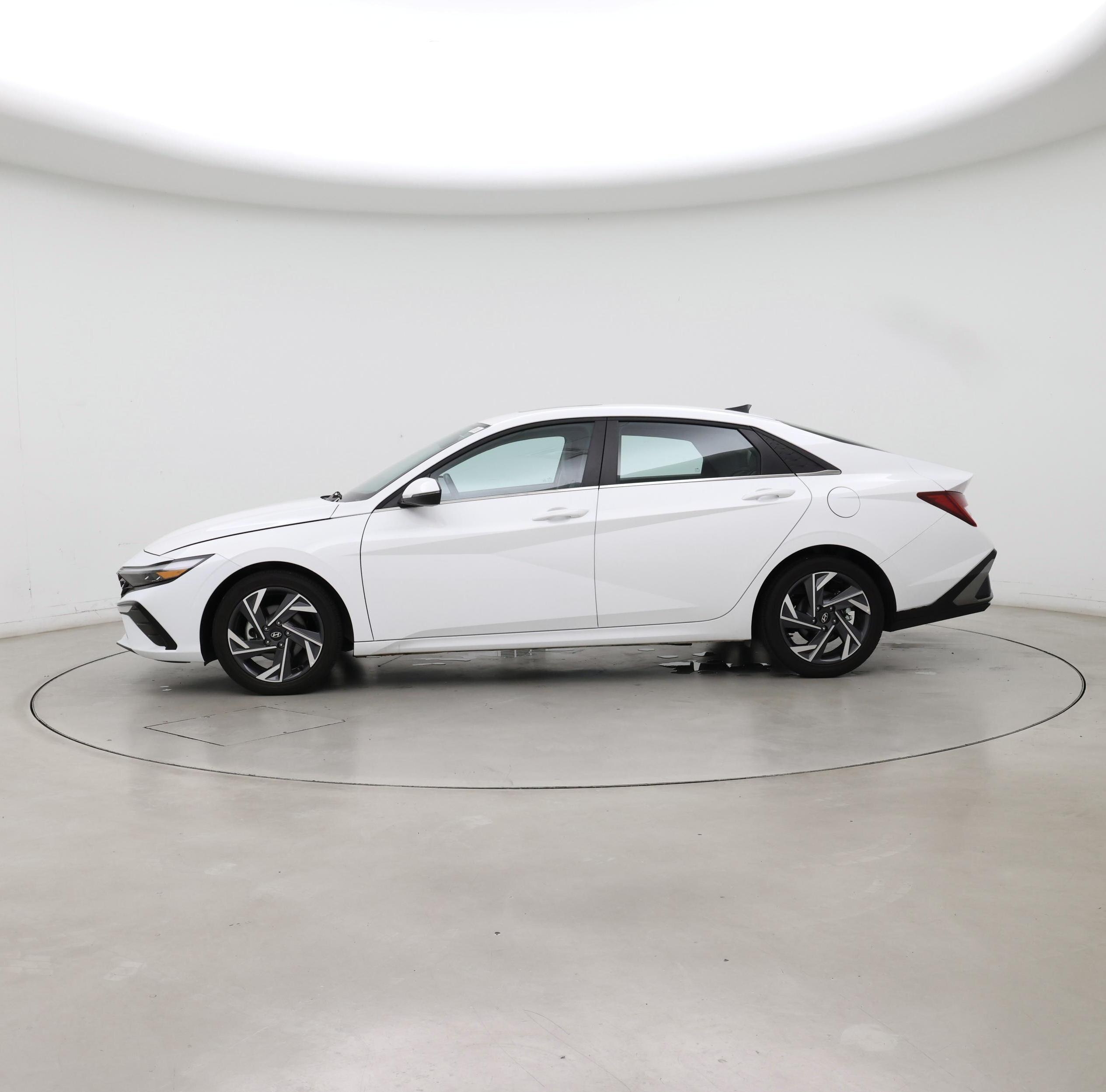 Thumbnail: 2025 Hyundai Elantra - 3
