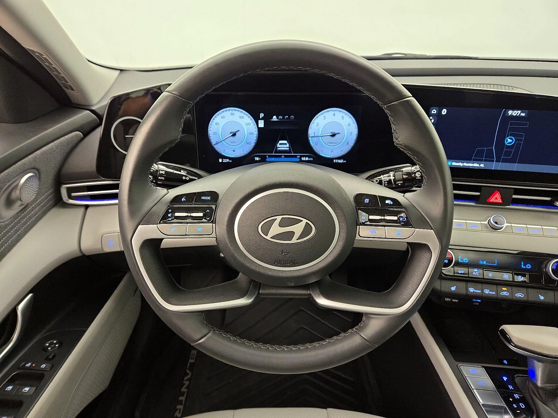 Thumbnail: 2025 Hyundai Elantra - 10