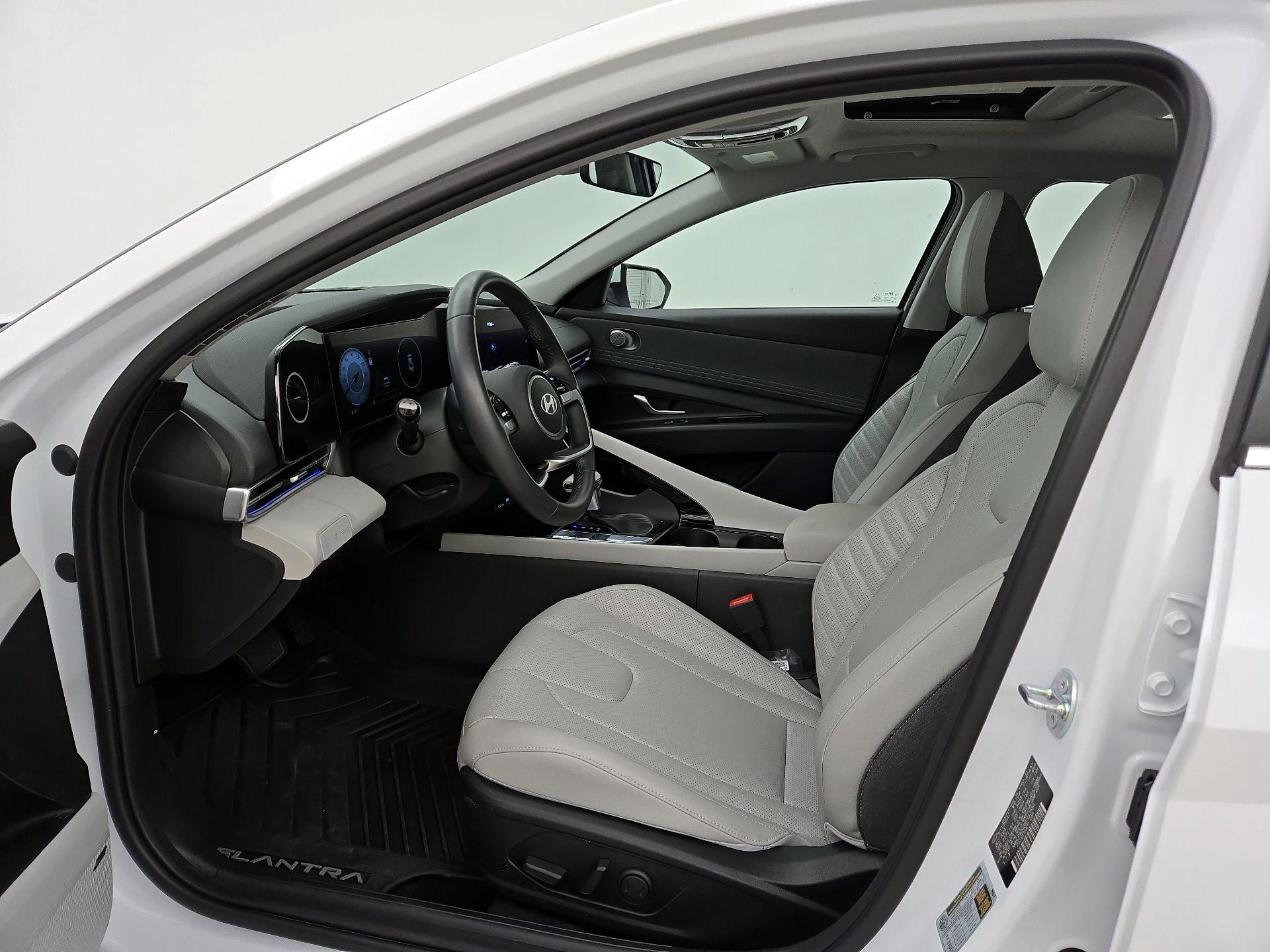 Thumbnail: 2025 Hyundai Elantra - 11