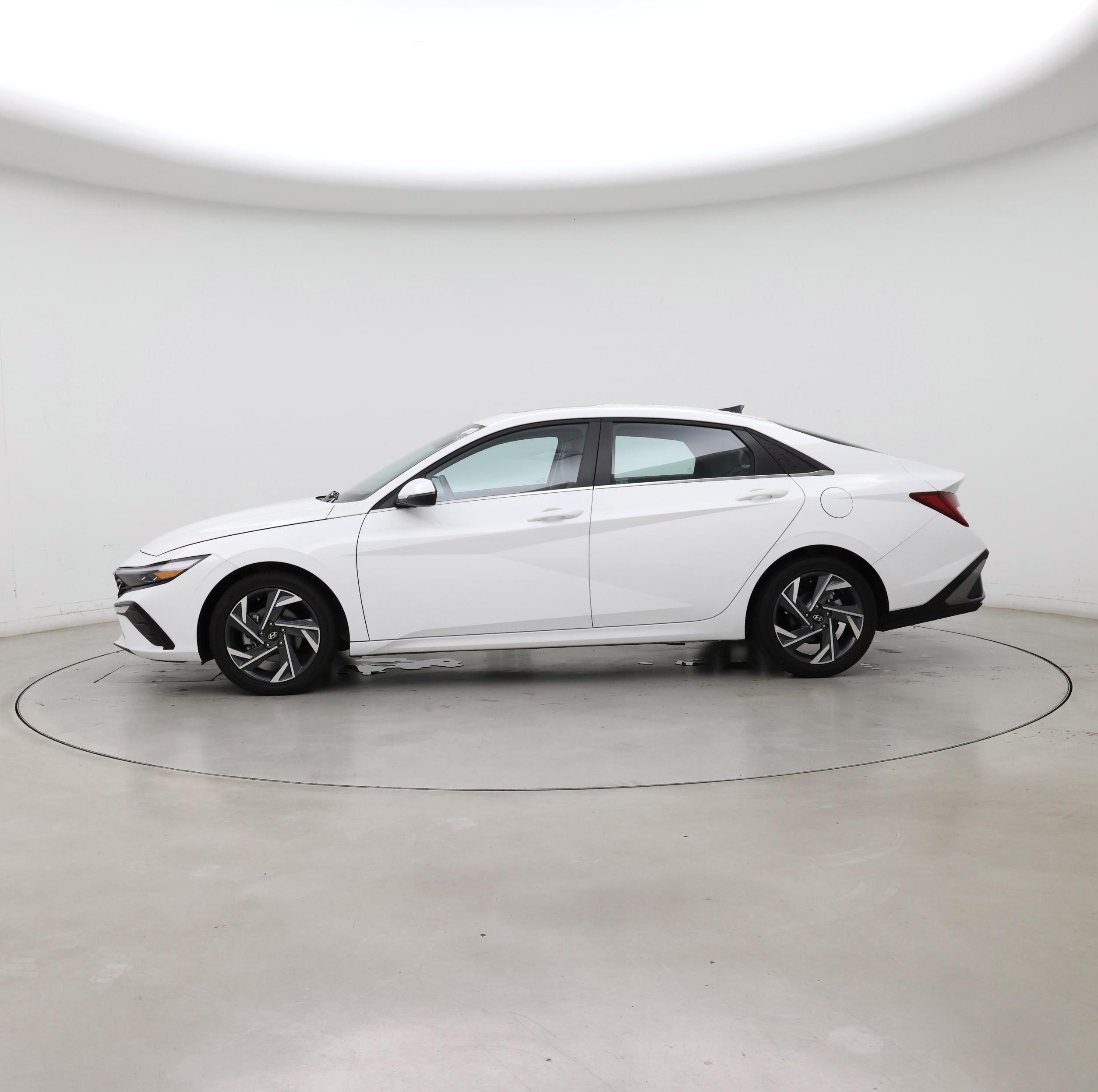 Thumbnail: 2025 Hyundai Elantra - 3