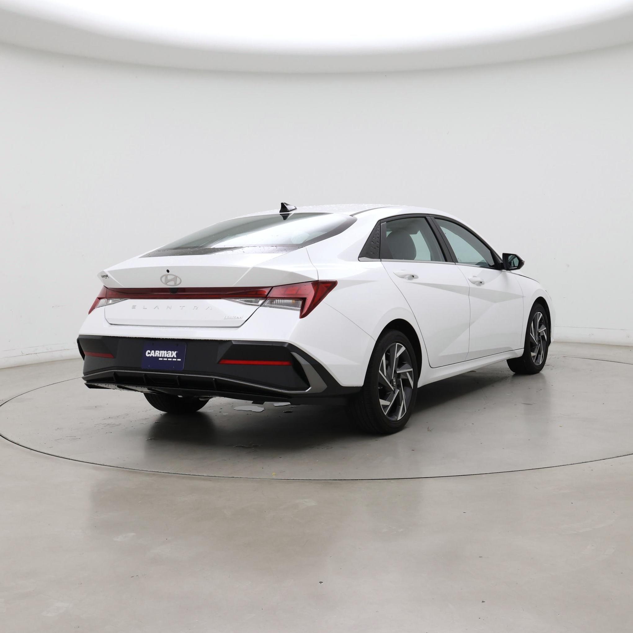 Thumbnail: 2025 Hyundai Elantra - 8