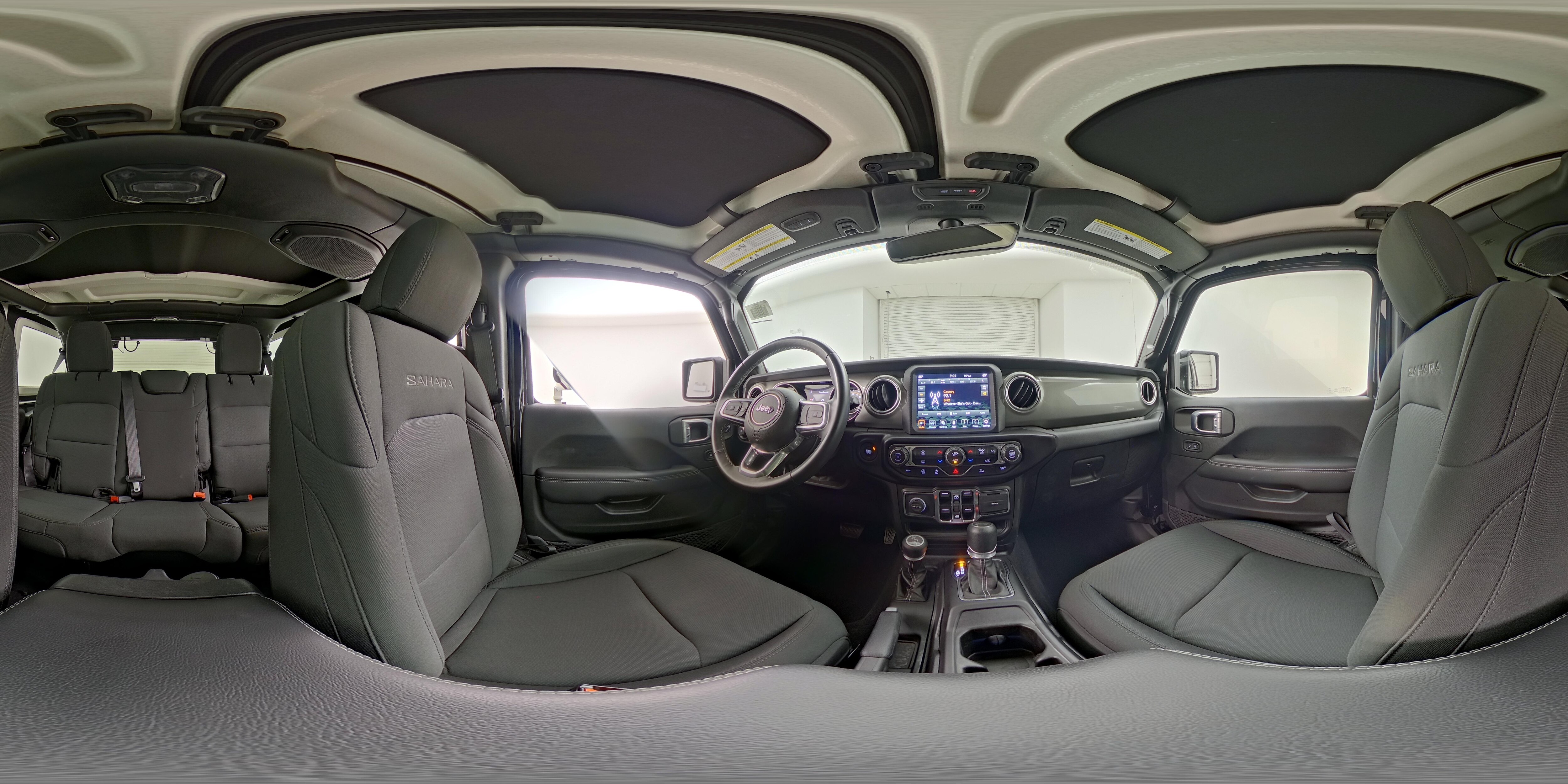 2022 Jeep Wrangler Unlimited Sahara - Photo 26
