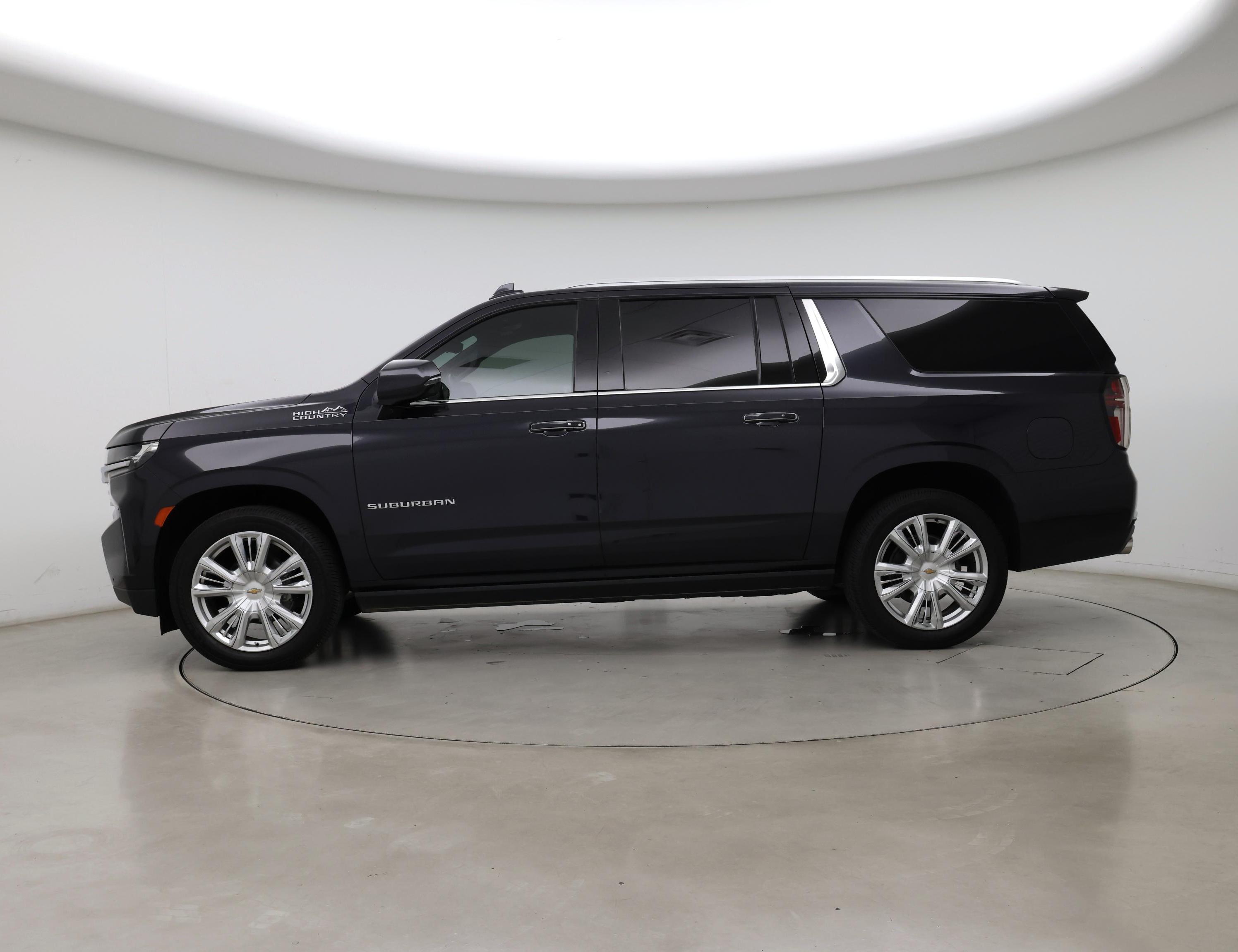 Thumbnail: 2022 Chevrolet Suburban - 3