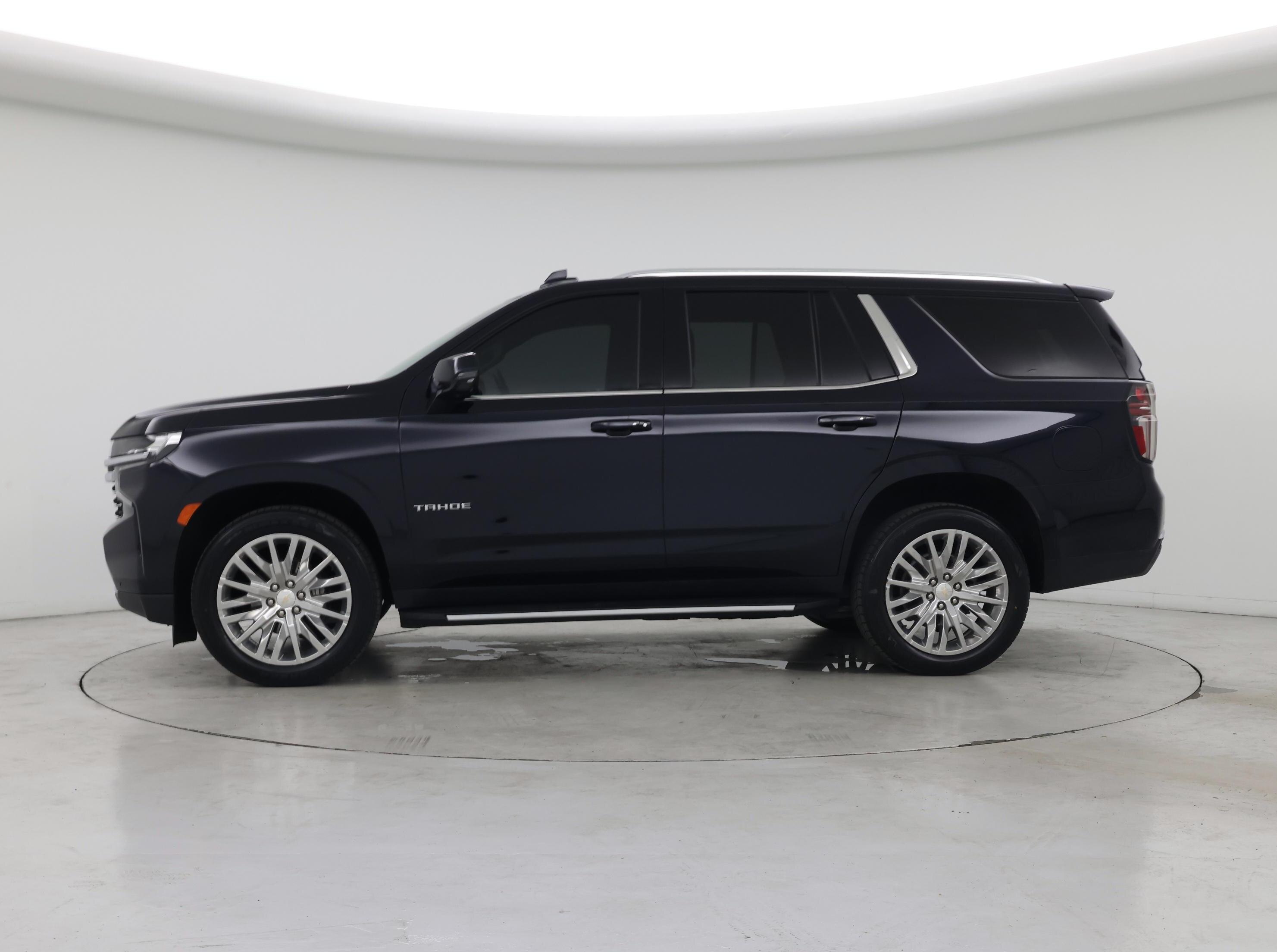 Thumbnail: 2023 Chevrolet Tahoe - 3