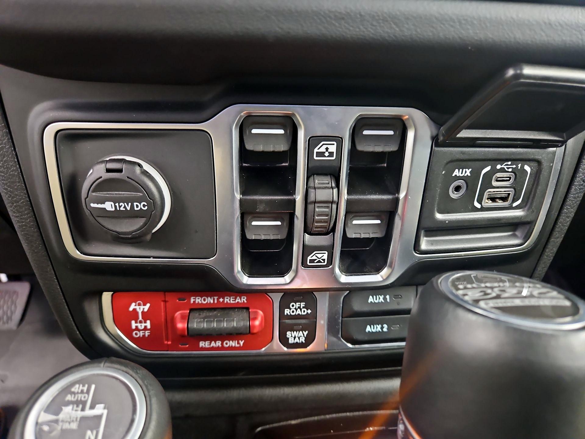 Thumbnail: 2024 Jeep Wrangler - 19