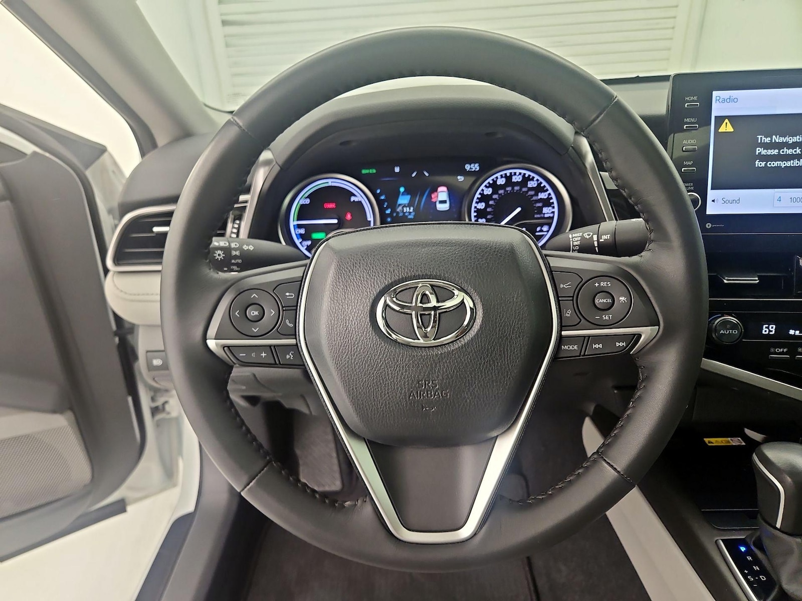 2024 Toyota Camry XLE - Photo 11