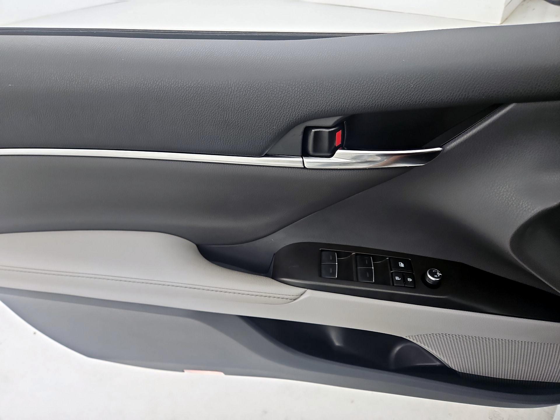 Thumbnail: 2024 Toyota Camry - 12
