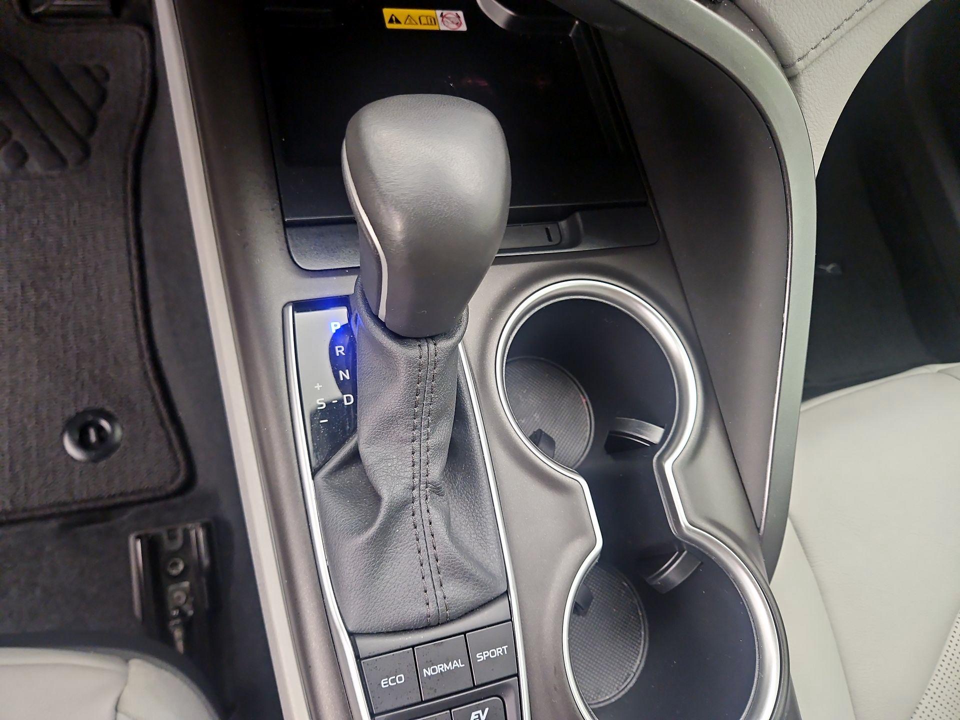 Thumbnail: 2024 Toyota Camry - 17
