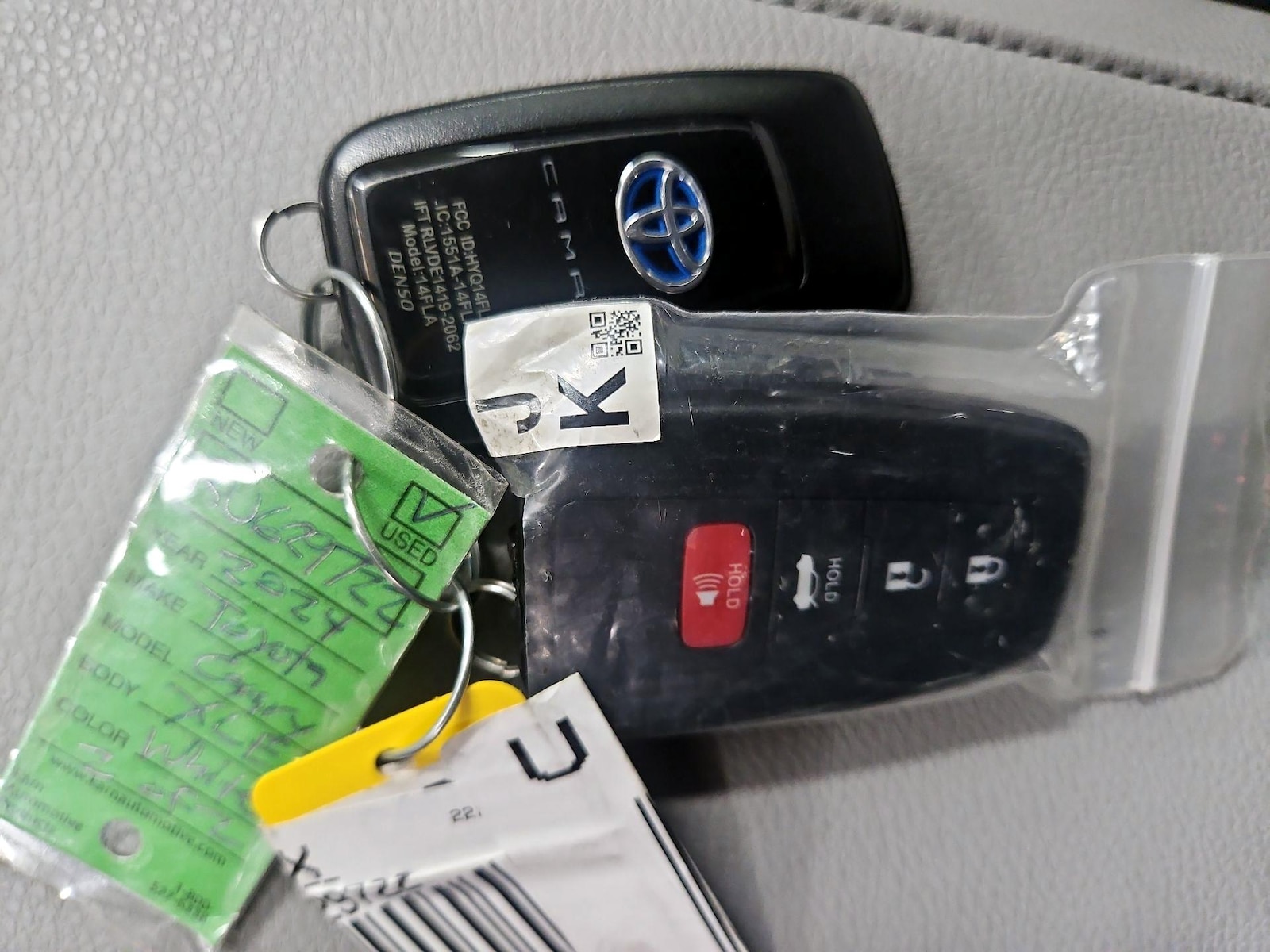 2024 Toyota Camry XLE - Photo 24