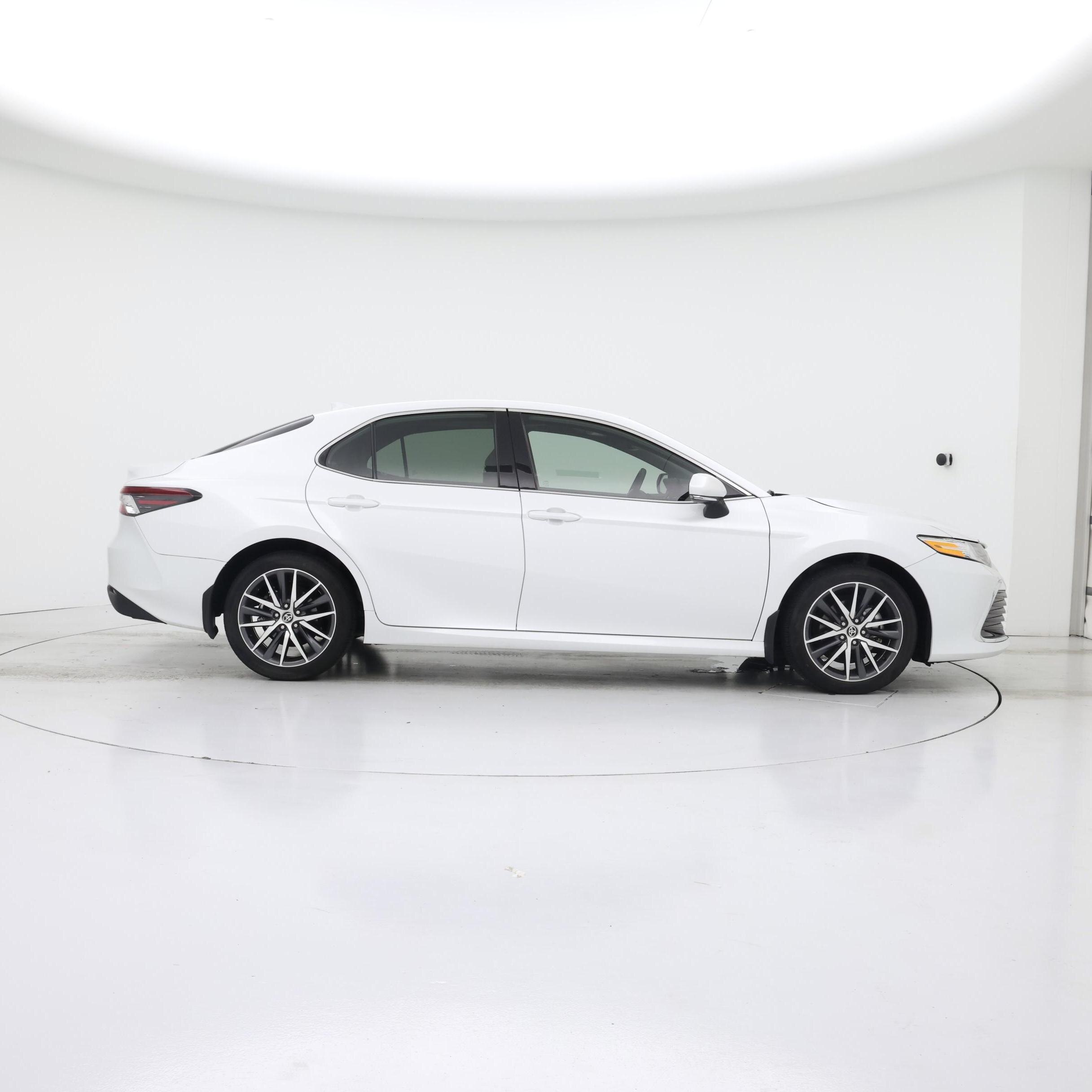 Thumbnail: 2024 Toyota Camry - 7
