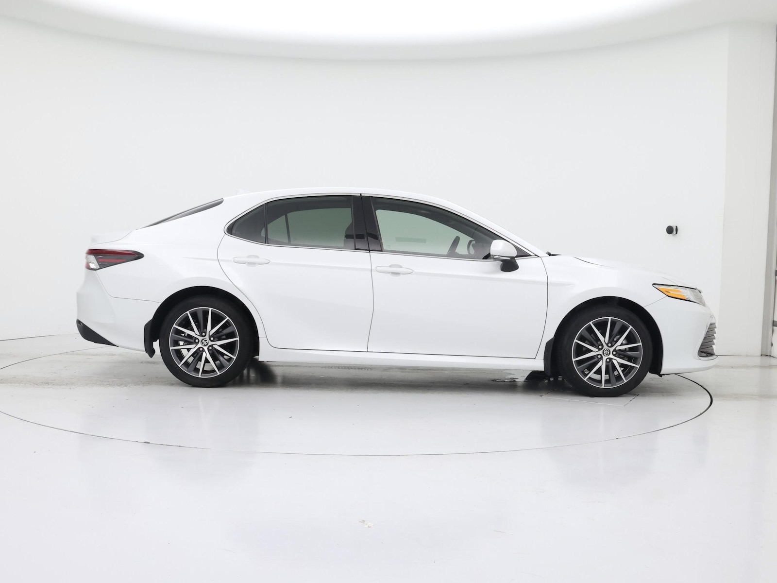 2024 Toyota Camry XLE - Photo 8