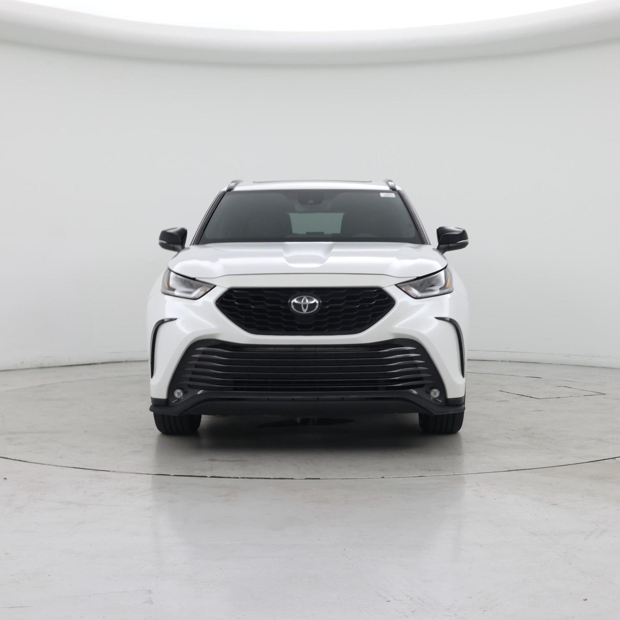 Thumbnail: 2022 Toyota Highlander - 5