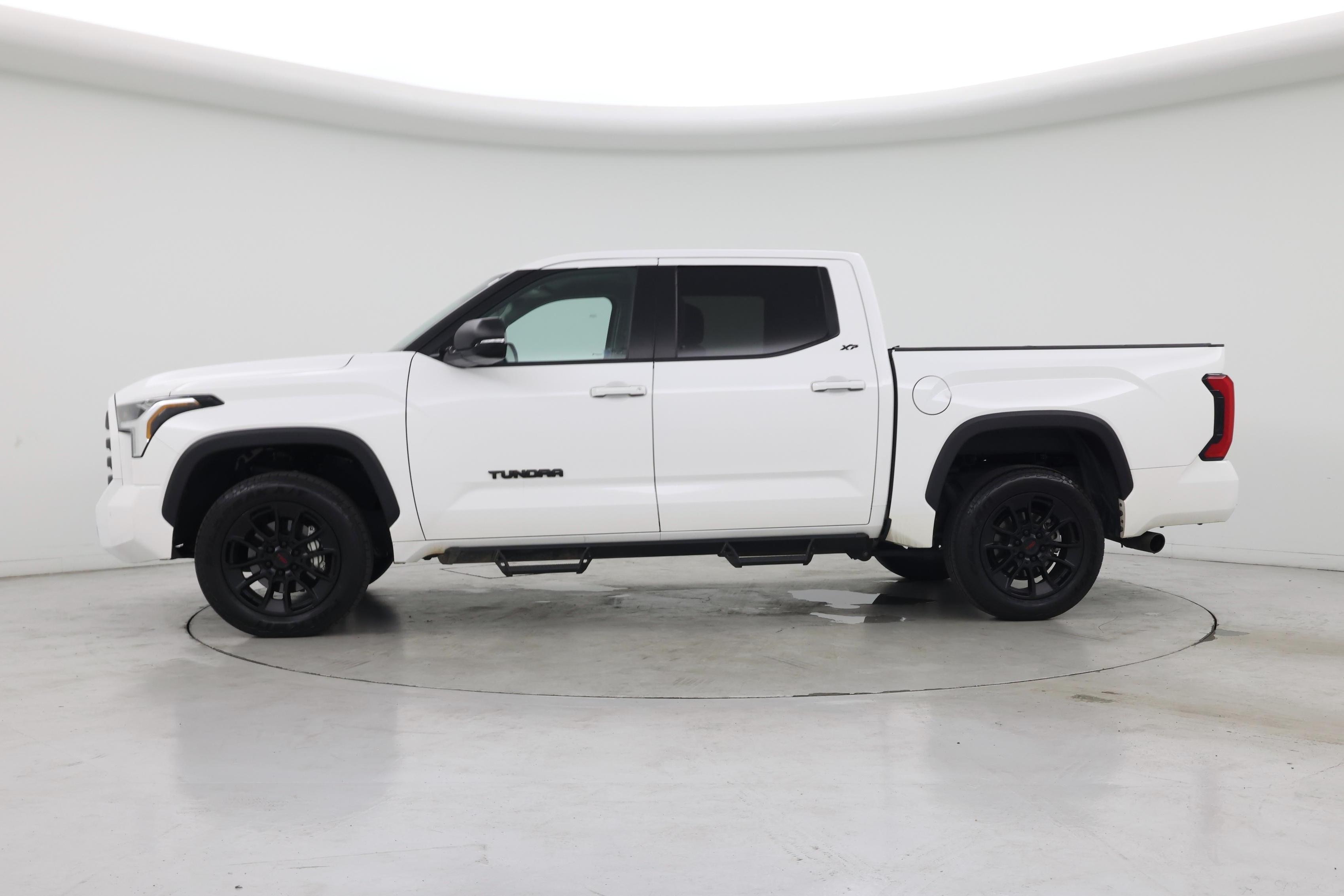 Thumbnail: 2024 Toyota Tundra - 3