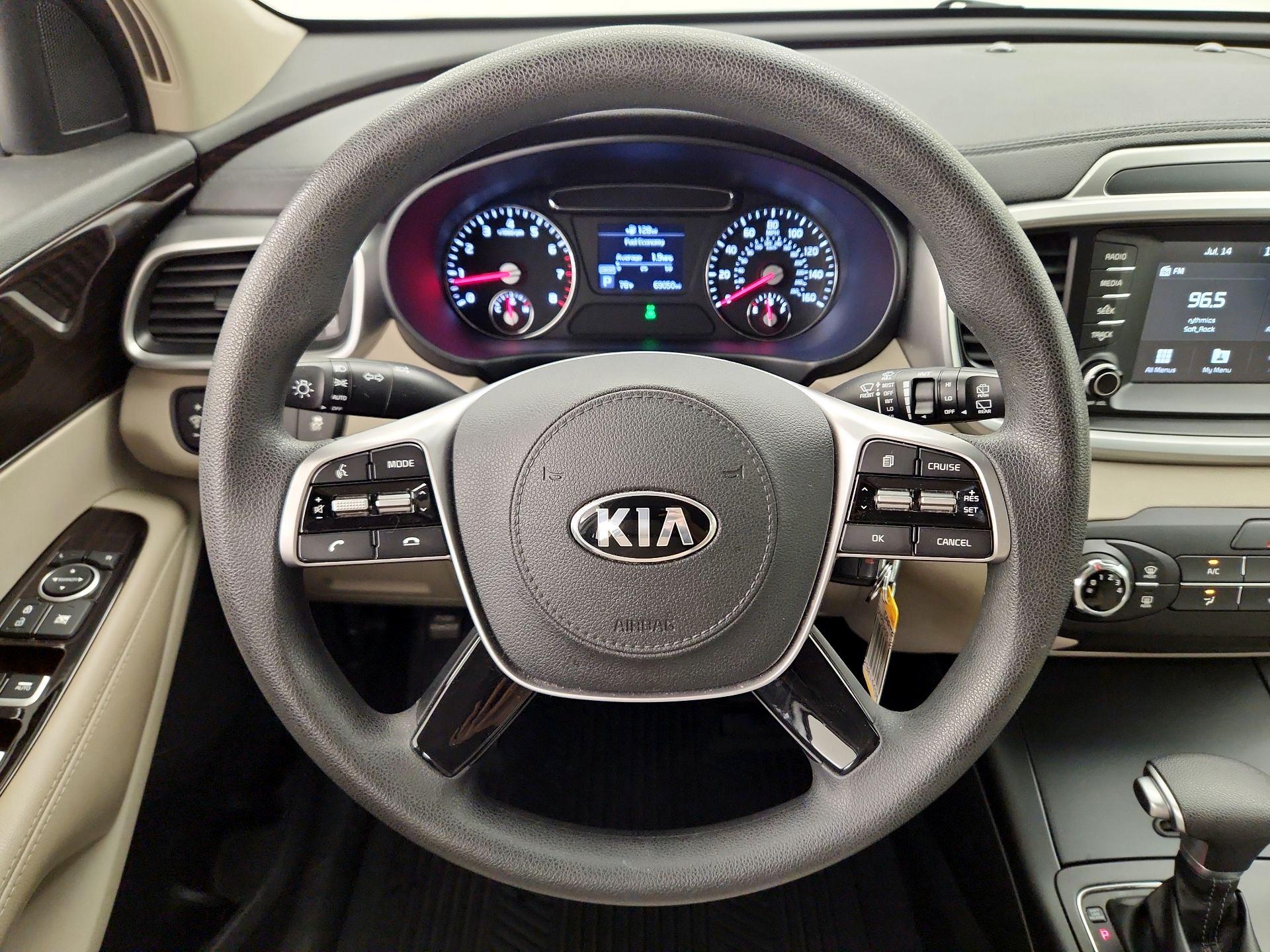 Thumbnail: 2020 Kia Sorento - 10