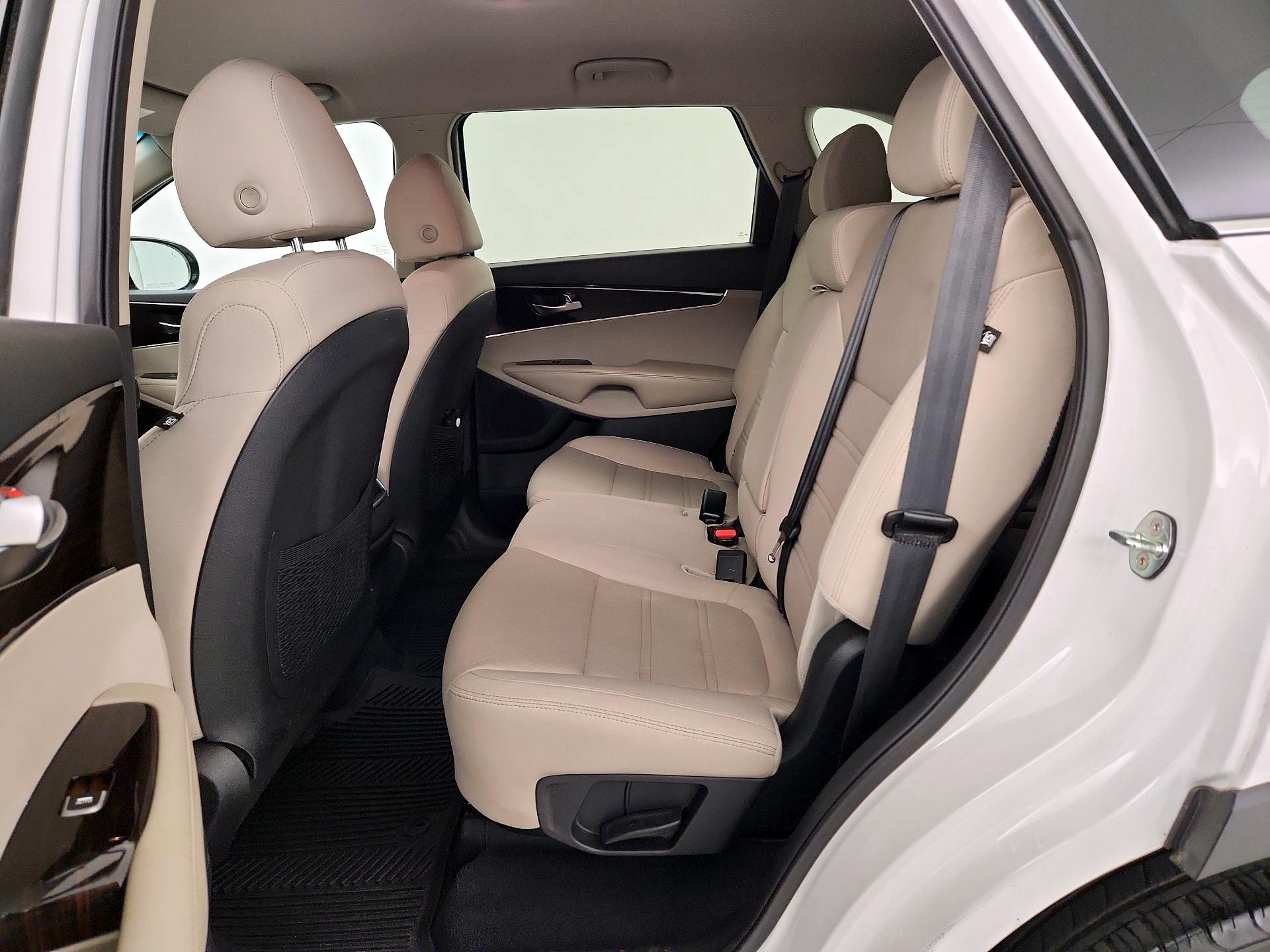 Thumbnail: 2020 Kia Sorento - 19