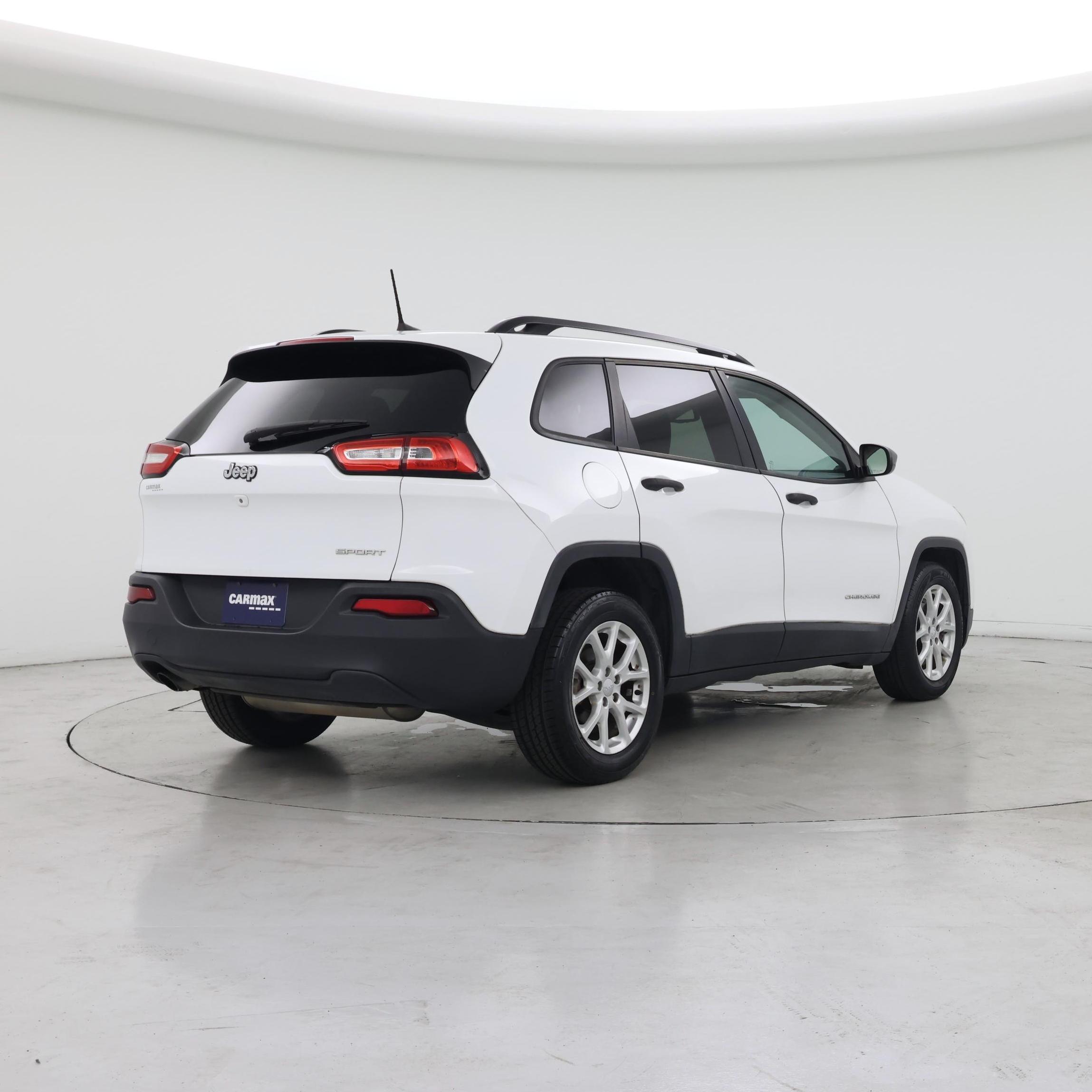 Thumbnail: 2016 Jeep Cherokee - 8