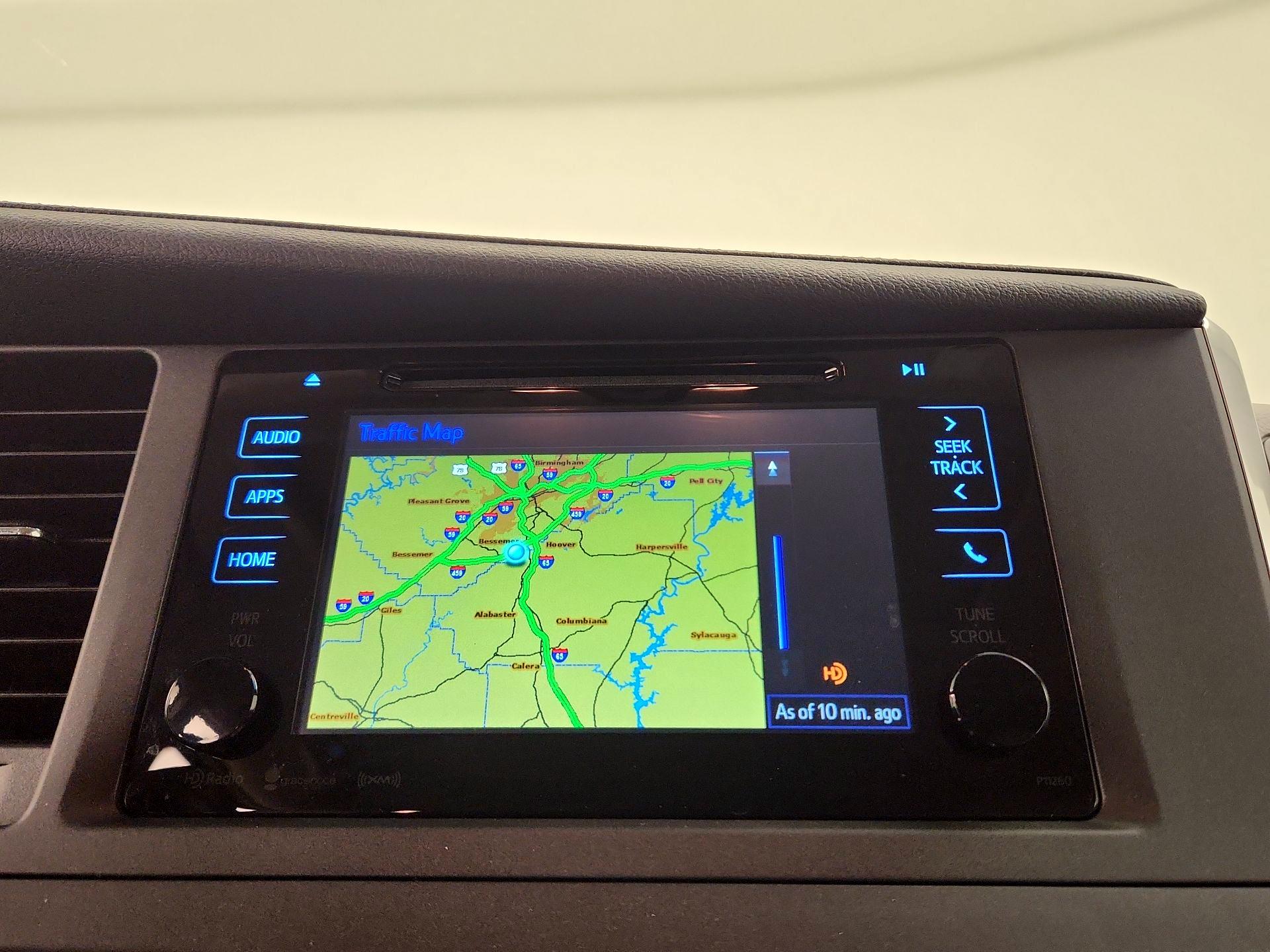 Thumbnail: 2017 Toyota Sienna - 14