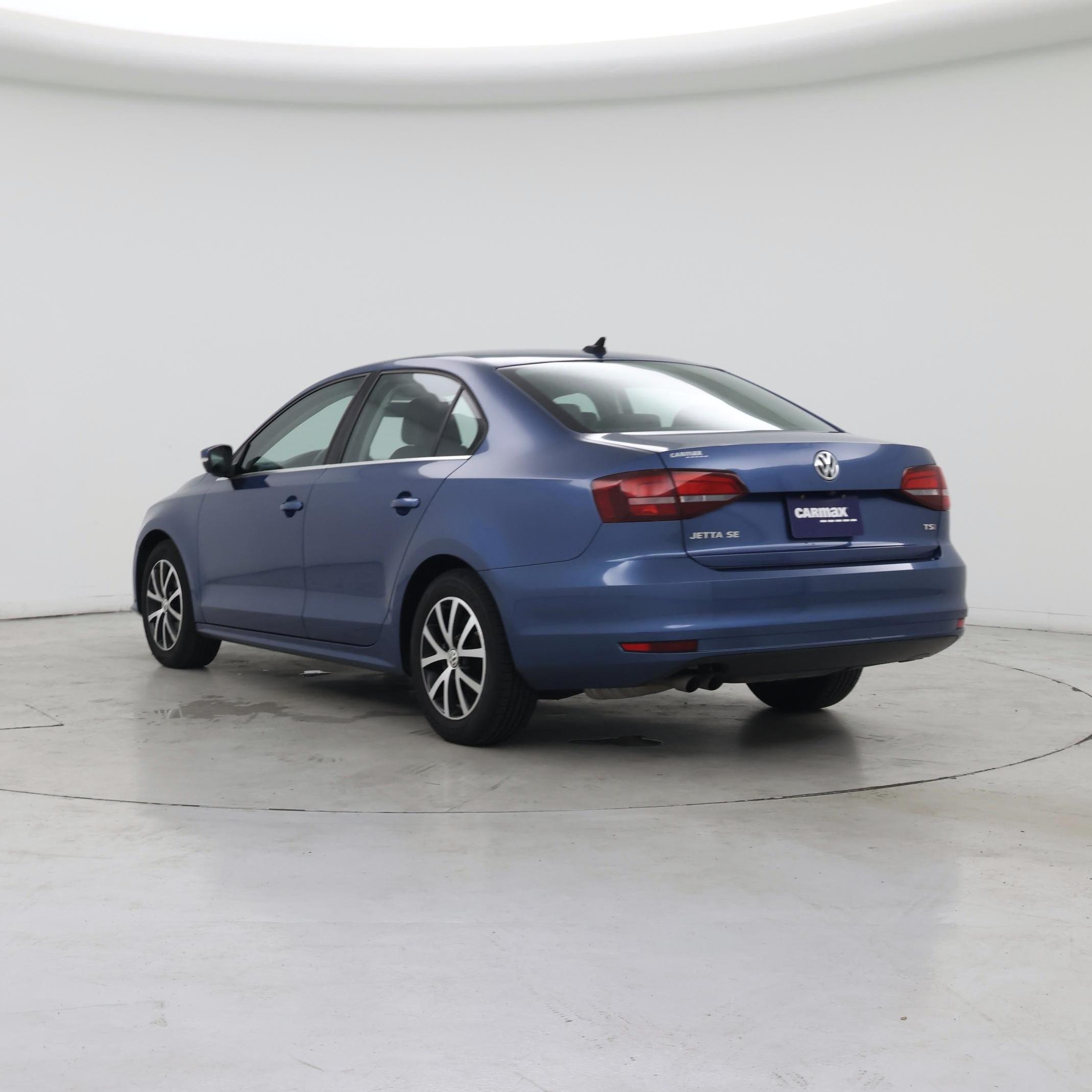 Thumbnail: 2017 Volkswagen Jetta - 2