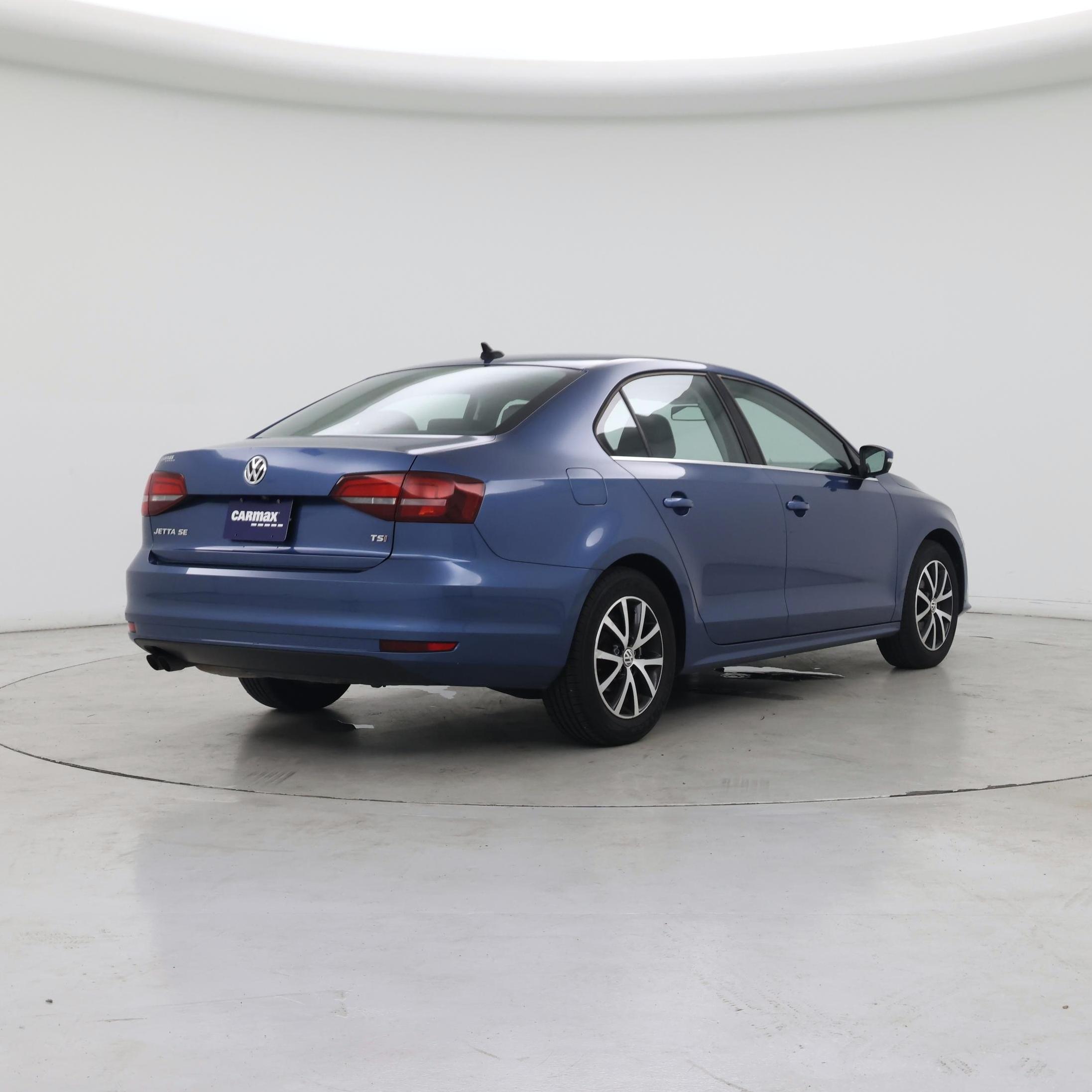 Thumbnail: 2017 Volkswagen Jetta - 8