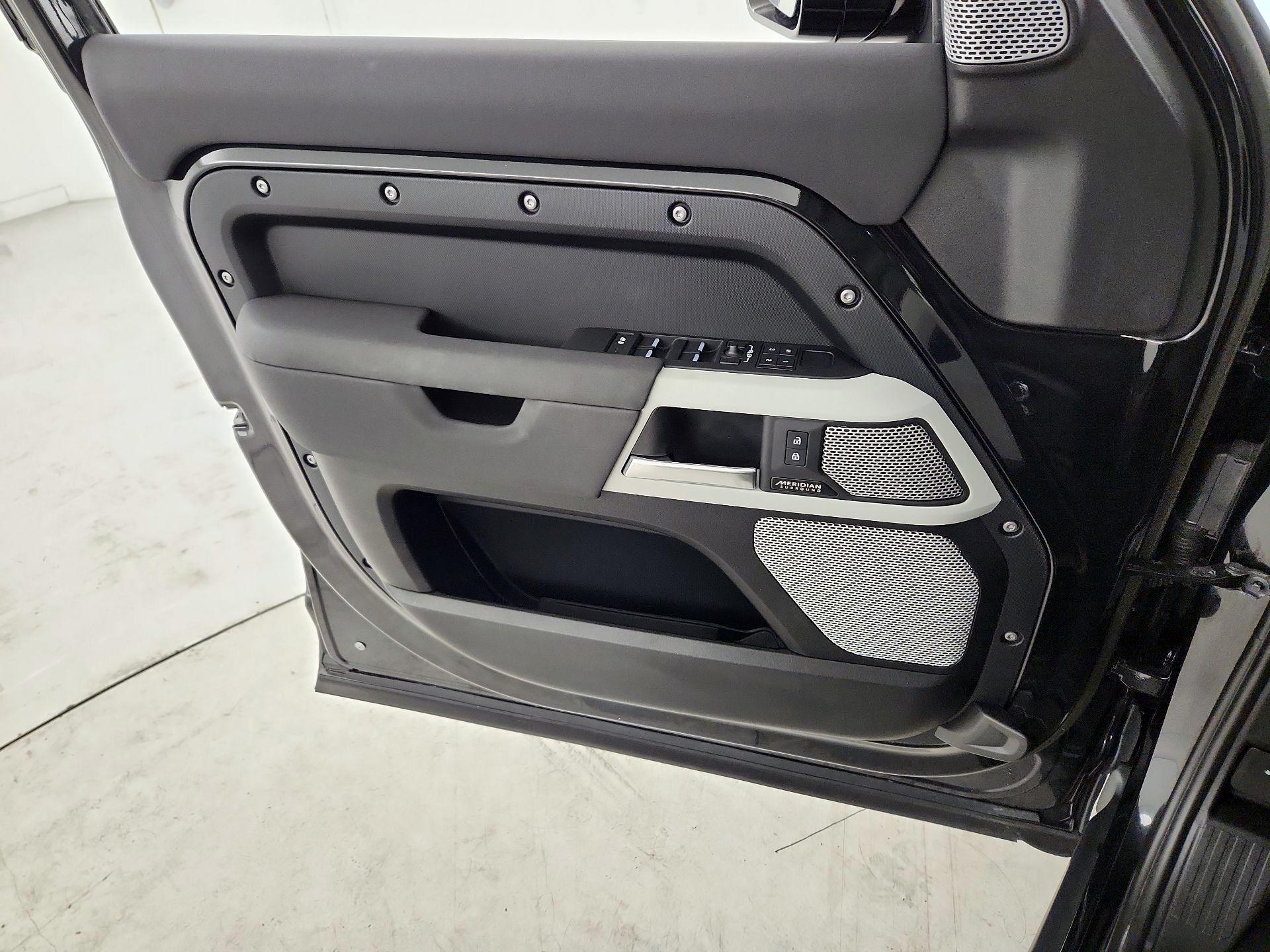 Thumbnail: 2023 Land Rover Defender - 12